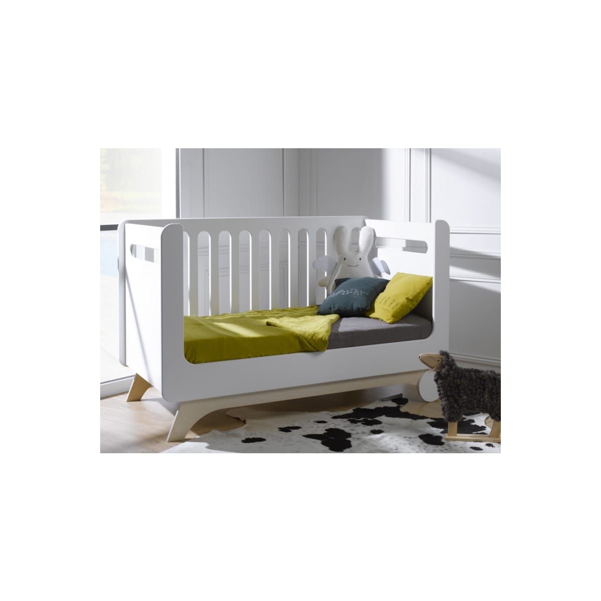 Ensemble lit bébé 70 x 140 cm évolutif + commode PRATIC