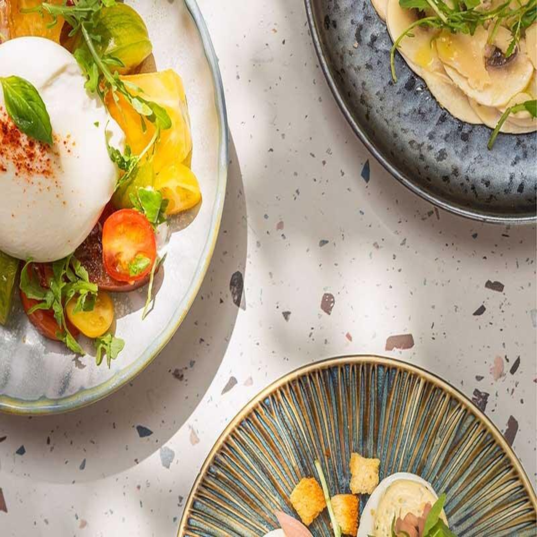 Voir la diapositive 2 : Smartbox Séjour de 2 jours avec dîner raffiné en duo au mercure montparnasse 4* à paris - coffret cadeau séjour