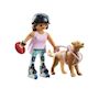 Voir la diapositive 2 : PLAYMOBIL 71739 Jeune fille rolleuse avec Retriever