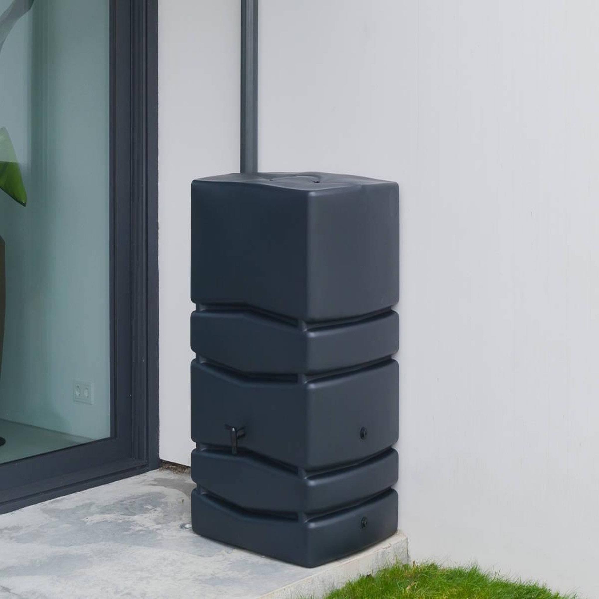 NATURE Récupérateur d'eau de pluie mural anthracite avec robinet 450 l - nature