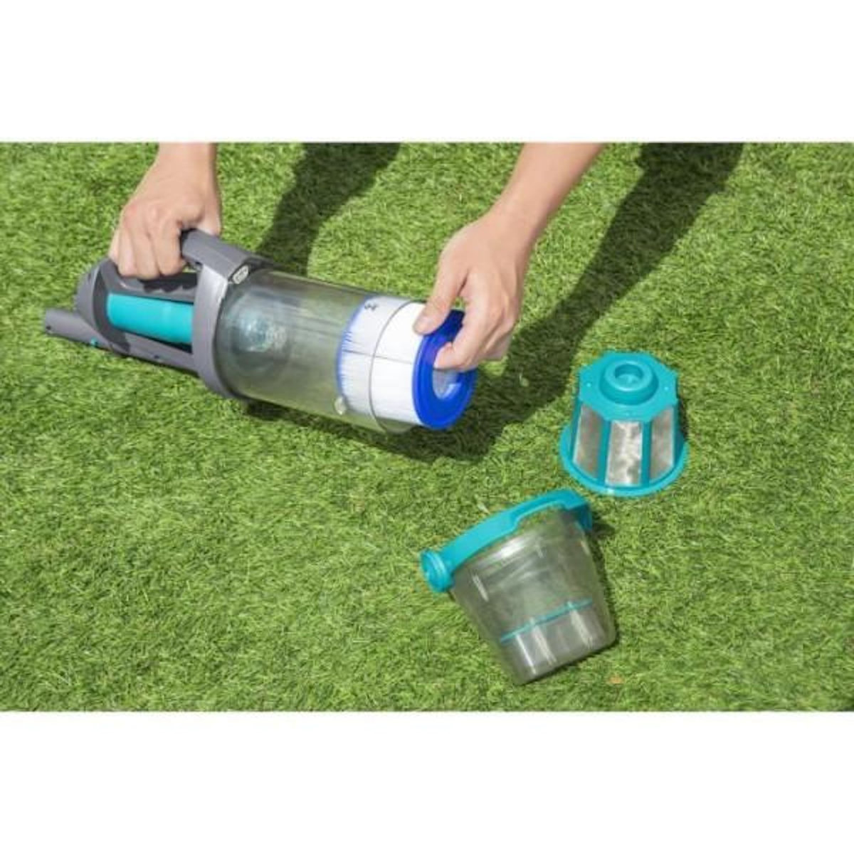 BESTWAY Aspirateur de piscine a main AquaGrip™, temps de marche 90 minutes, pour piscines jusqu'a 6,10m de diametre