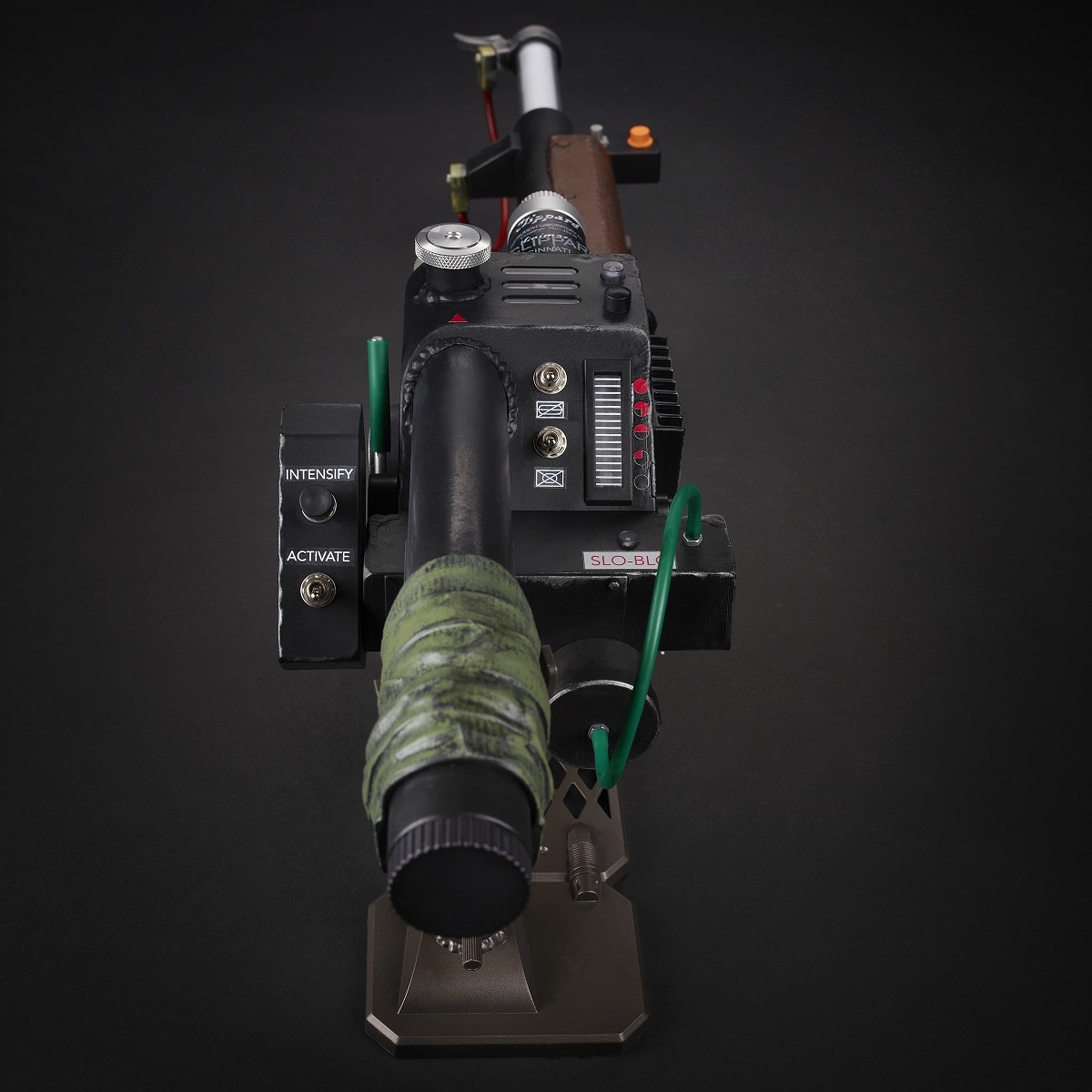 Voir la diapositive 5 : HASBRO Réplique Plasma Neutrona Wand de Egon Spengler Ghostbusters 64 cm