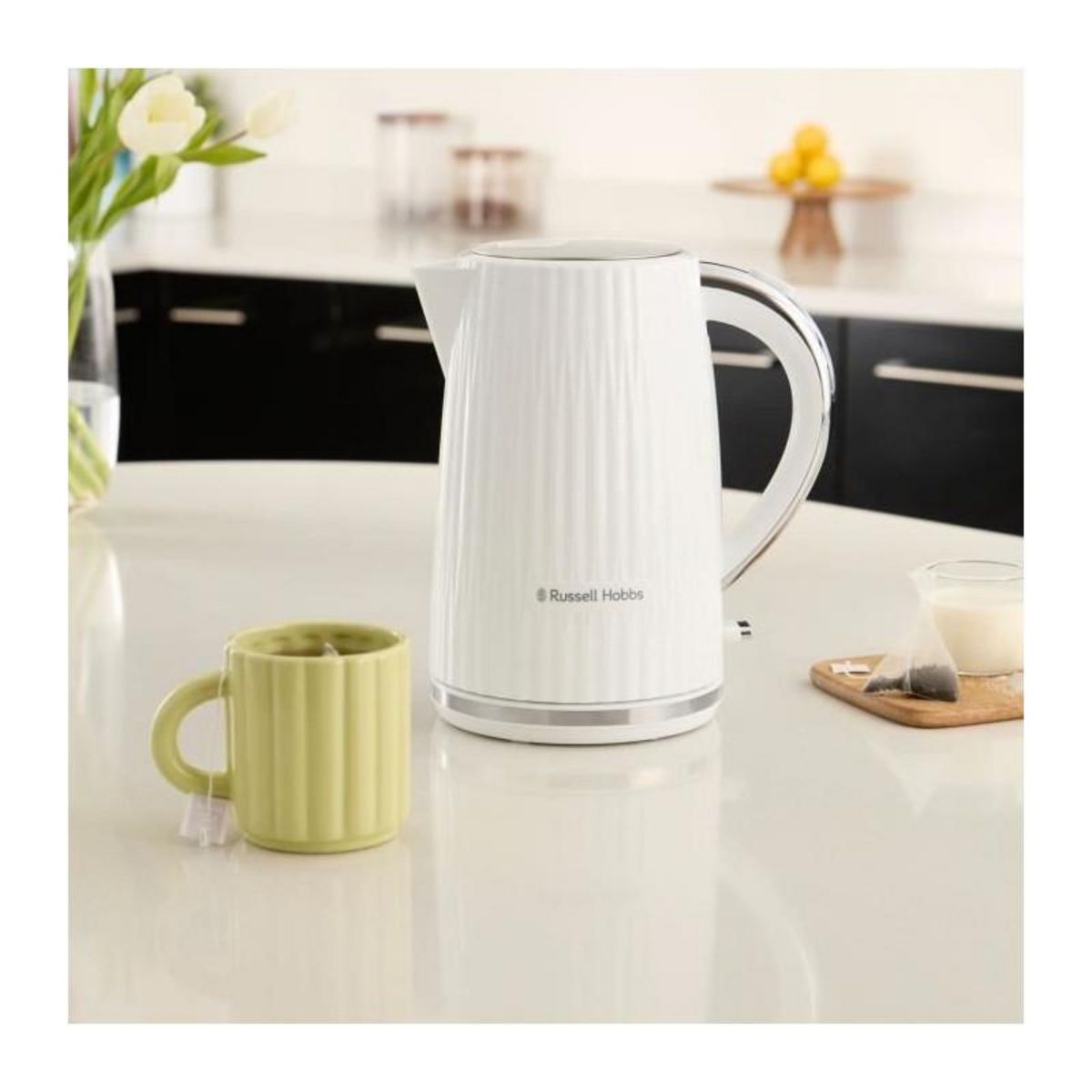Russell Hobbs Bouilloire - RUSSELL HOBBS - EDEN - 2400 W - 1,7 L - Blanc