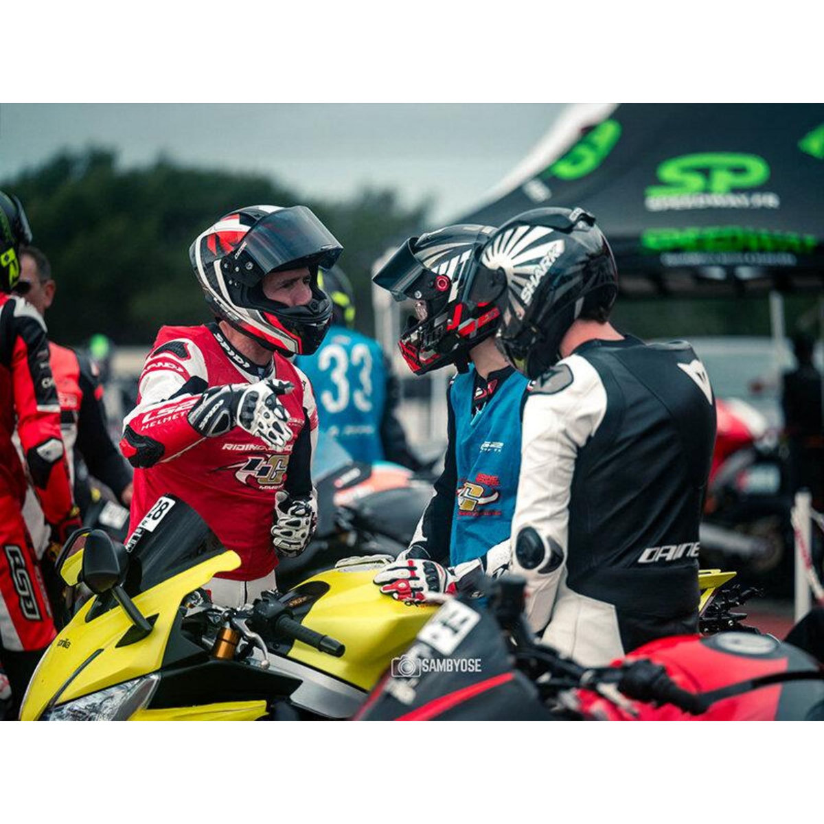 Smartbox Stage de pilotage à moto : demie-journée de coaching sur le circuit Paul Ricard - Coffret Cadeau Sport & Aventure