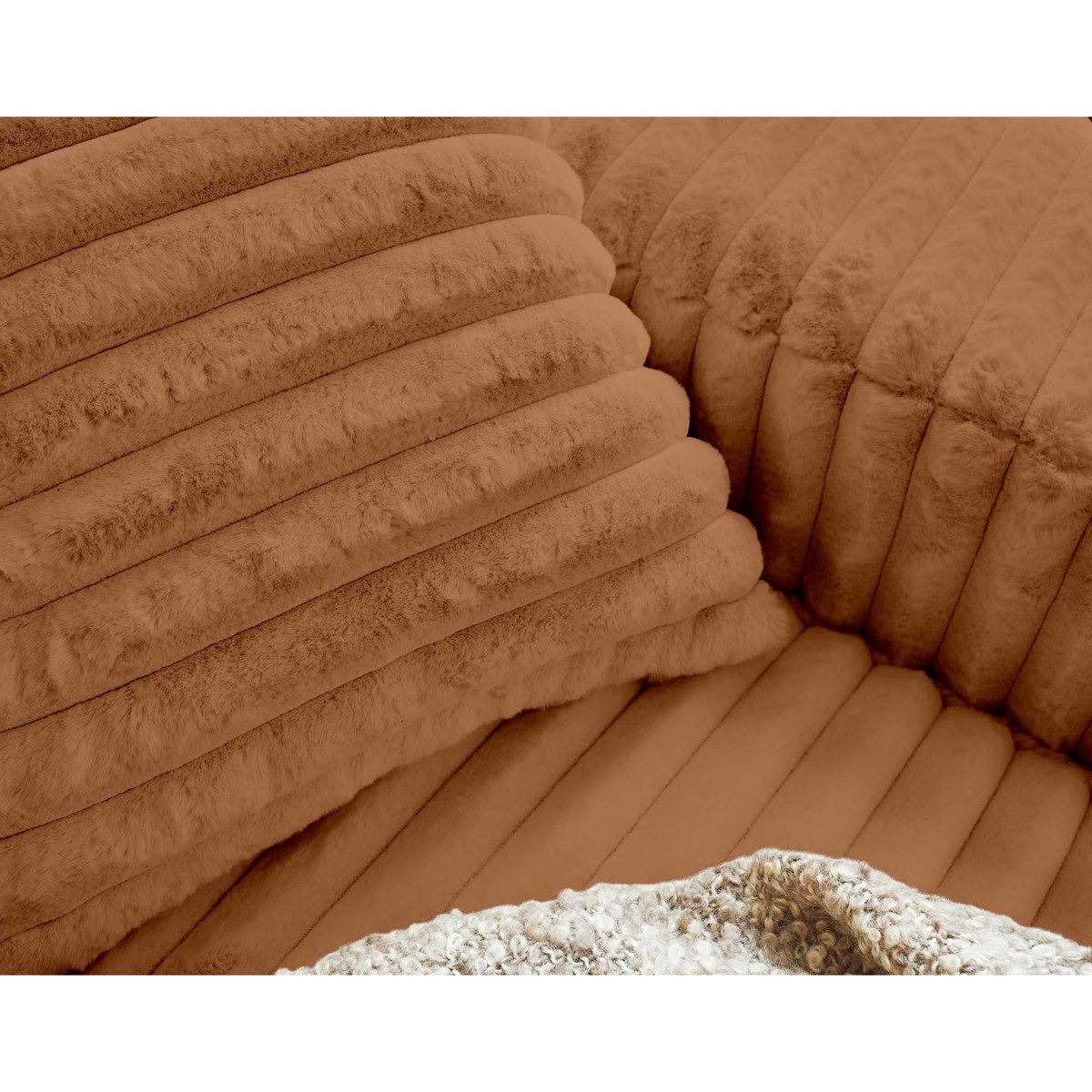 LISA DESIGN Laponie - canapé d'angle droit - 4 places - en fausse fourrure côtelée