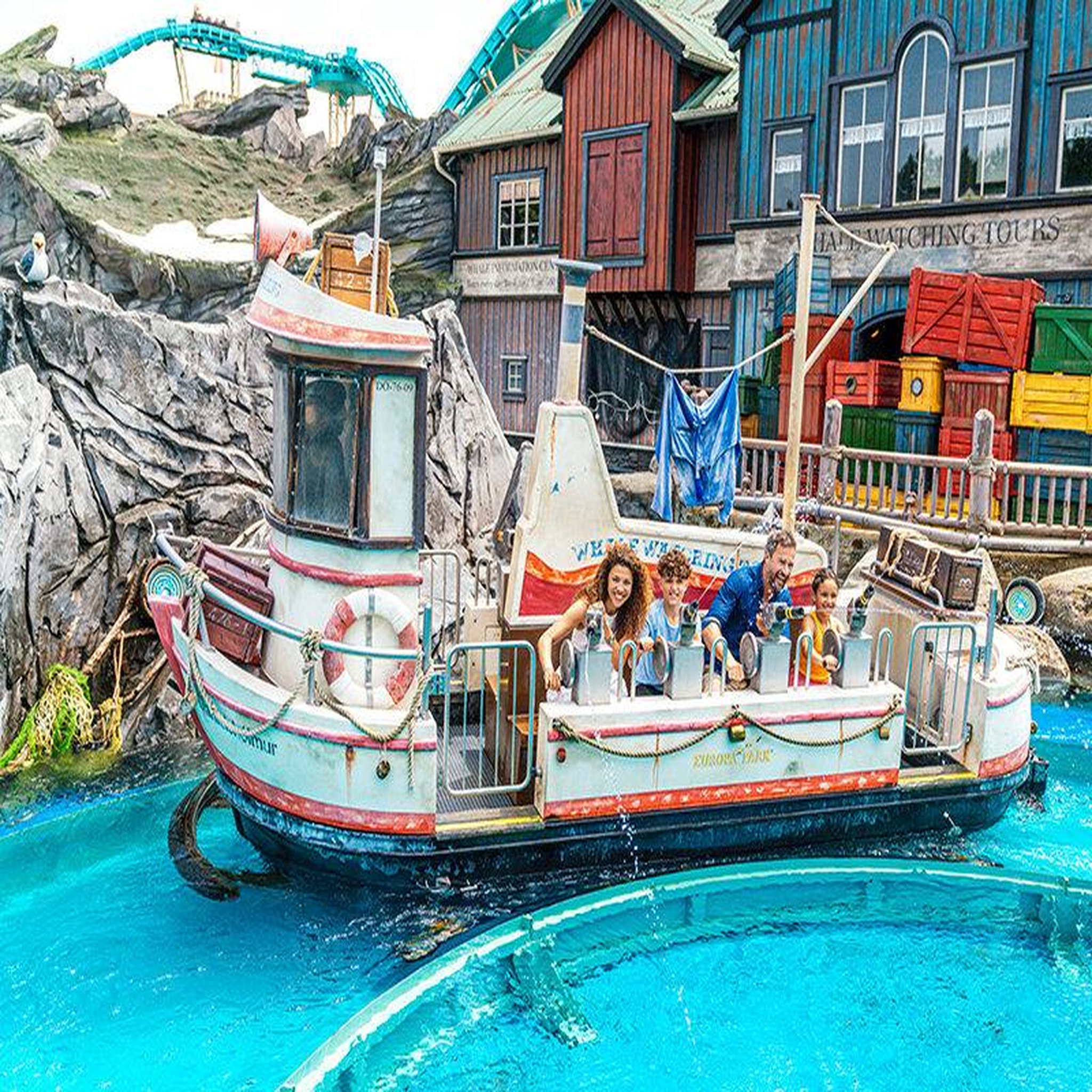 Voir la diapositive 6 : Smartbox Europa-park 2026 : billet d'entrée pour 2 adultes et 1 enfant haute saison (1 jour) - coffret cadeau sport & aventure