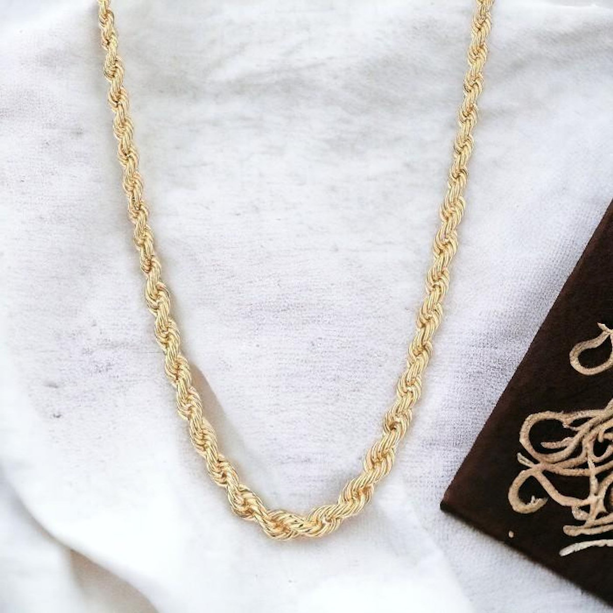 L'ATELIER D'AZUR Collier Femme Maille Corde en Chute - Or Jaune