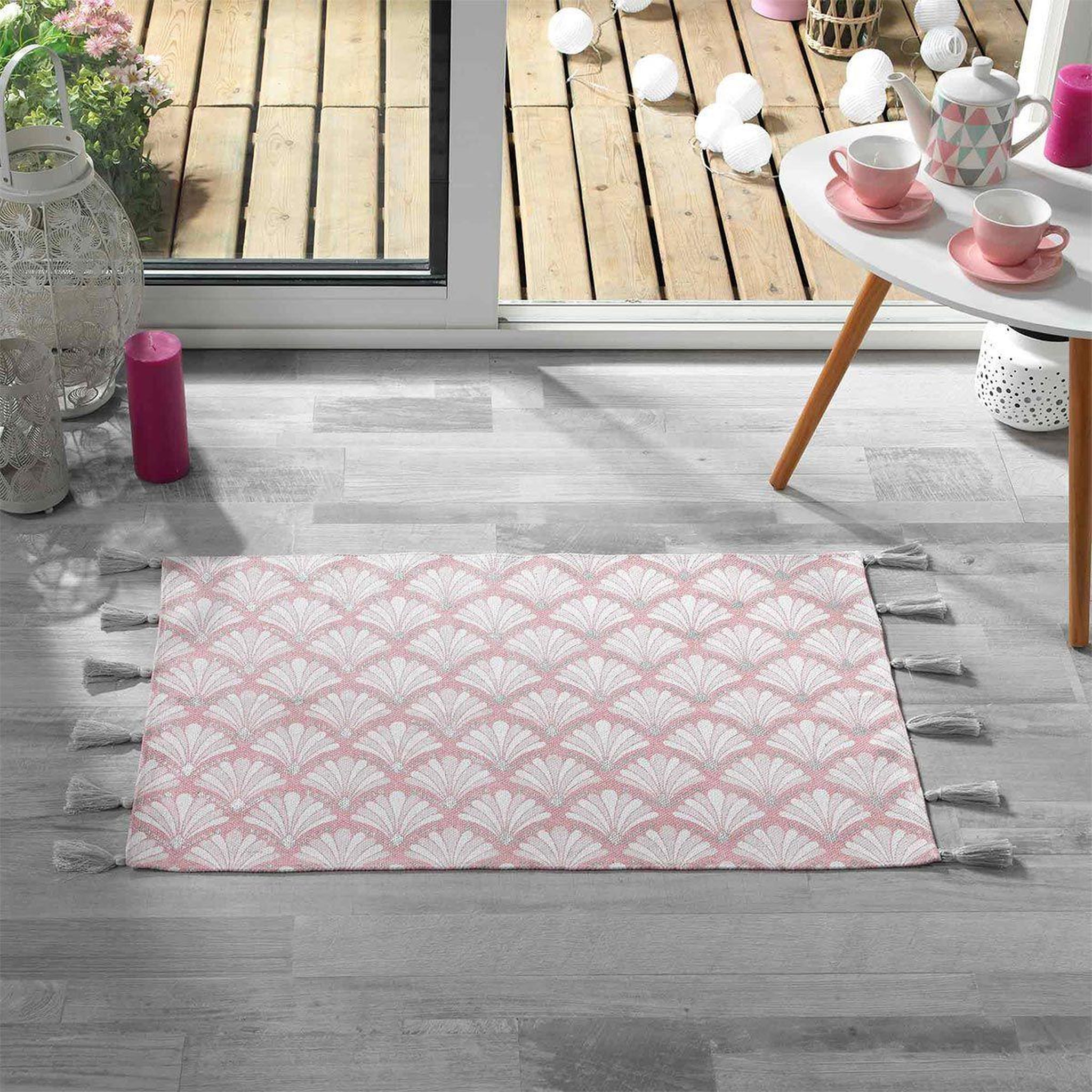Voir la diapositive 4 : Douceur d'Intérieur Tapis déco à pompons  art chic  50x80cm rose