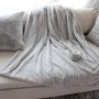 Voir la diapositive 2 : Paris Prix Plaid XL Imitation Fourrure  Rabbit  180x220cm Gris