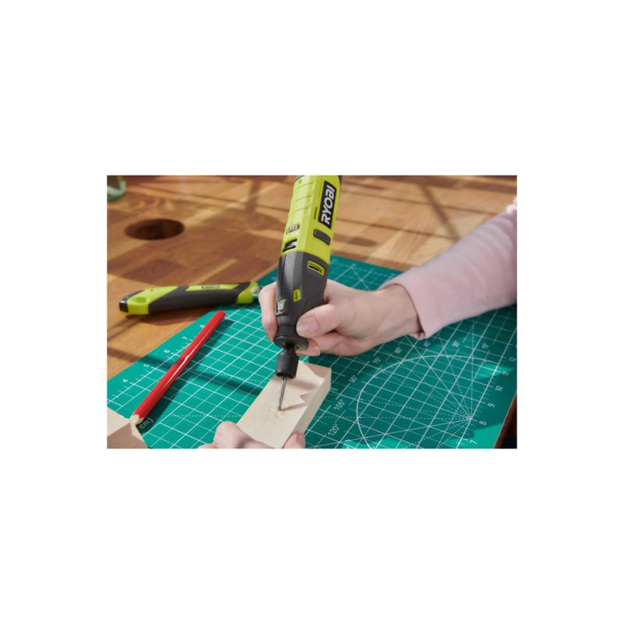 Voir la diapositive 3 : Ryobi Mini-outil multifonction RYOBI RRT4-120GA15 - 4V - 1 Batterie 2.0Ah - 1 Câble USB C - 15 Accessoires