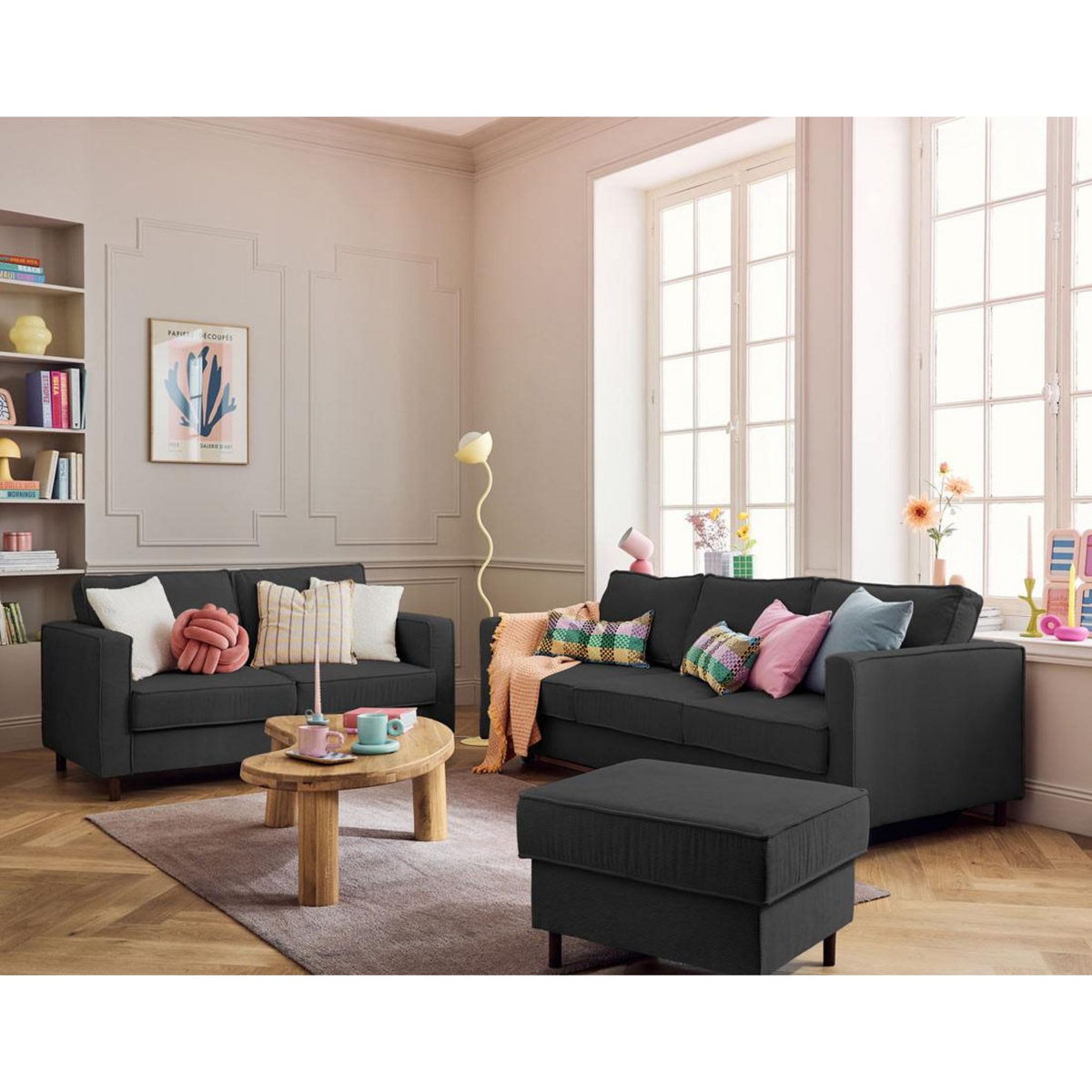 LISA DESIGN Jake - pouf en velours côtelé - pieds bois foncé