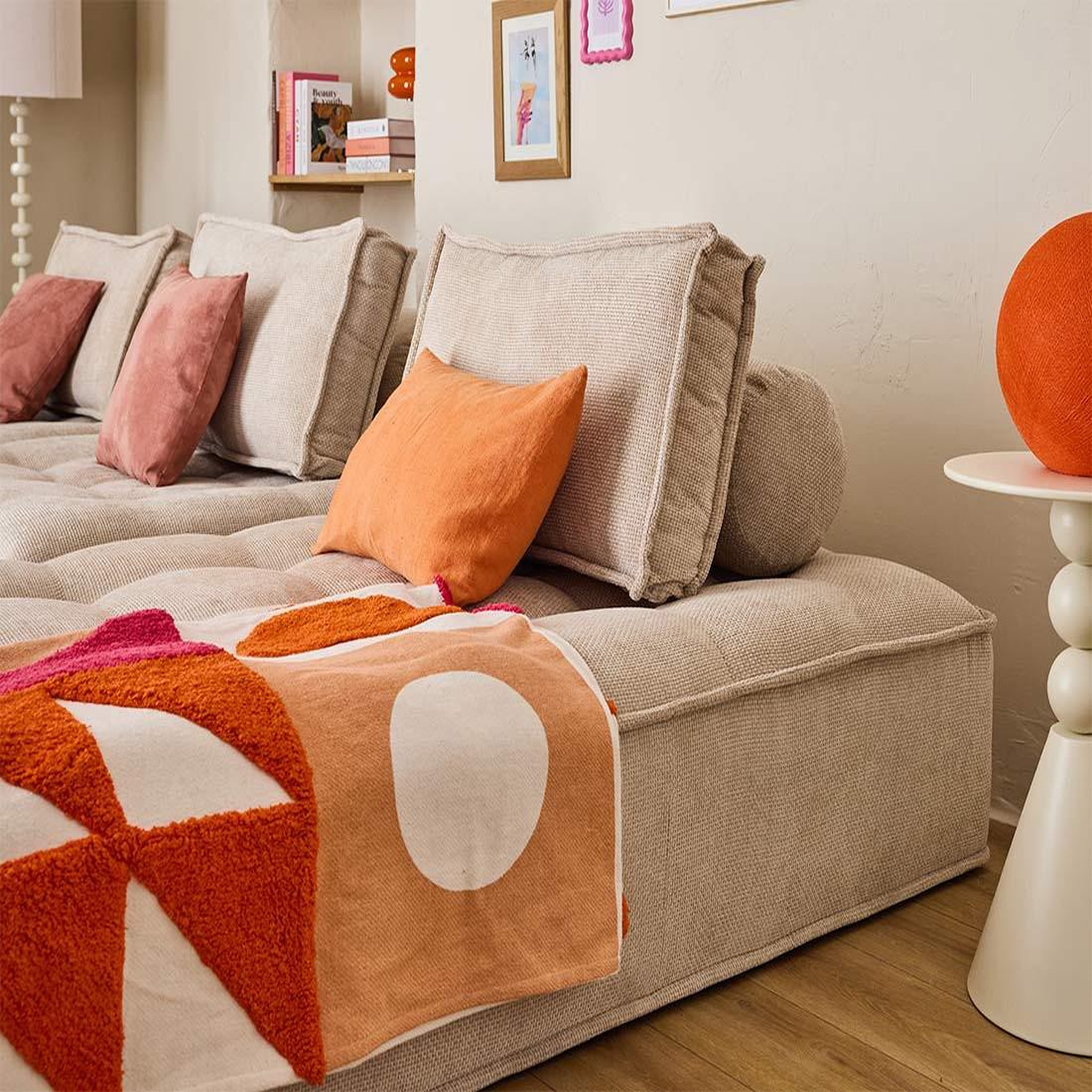 Voir la diapositive 4 : LISA DESIGN Marisol - canapé d'angle modulable 4 places - velours texturé