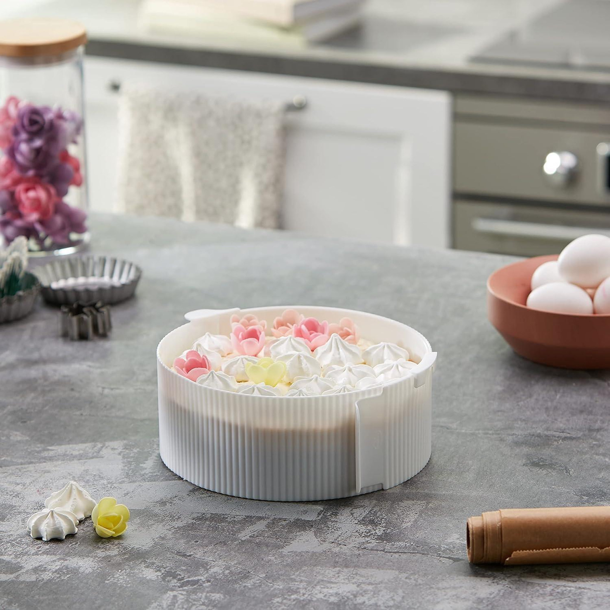 Voir la diapositive 2 : DR.OETKER Cercle de pâtisserie en plastique réglable de 15 à 30 cm dr. Oetker baker edition