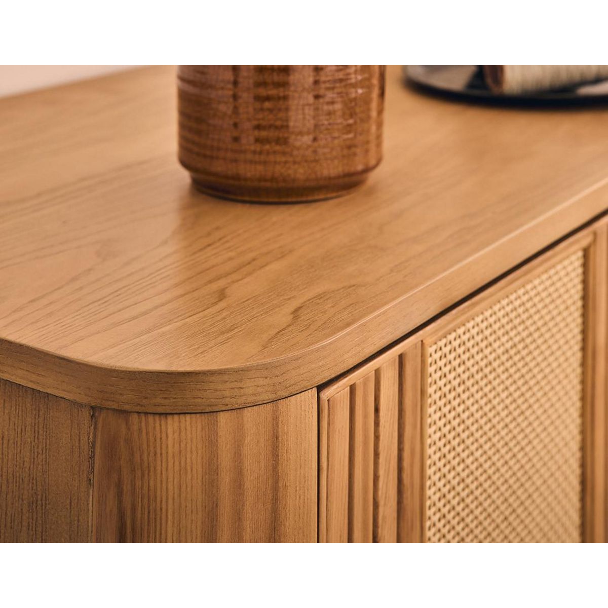 LISA DESIGN Milazzo - buffet bas - bois plaqué chêne et cannage - 4 portes - 176 cm