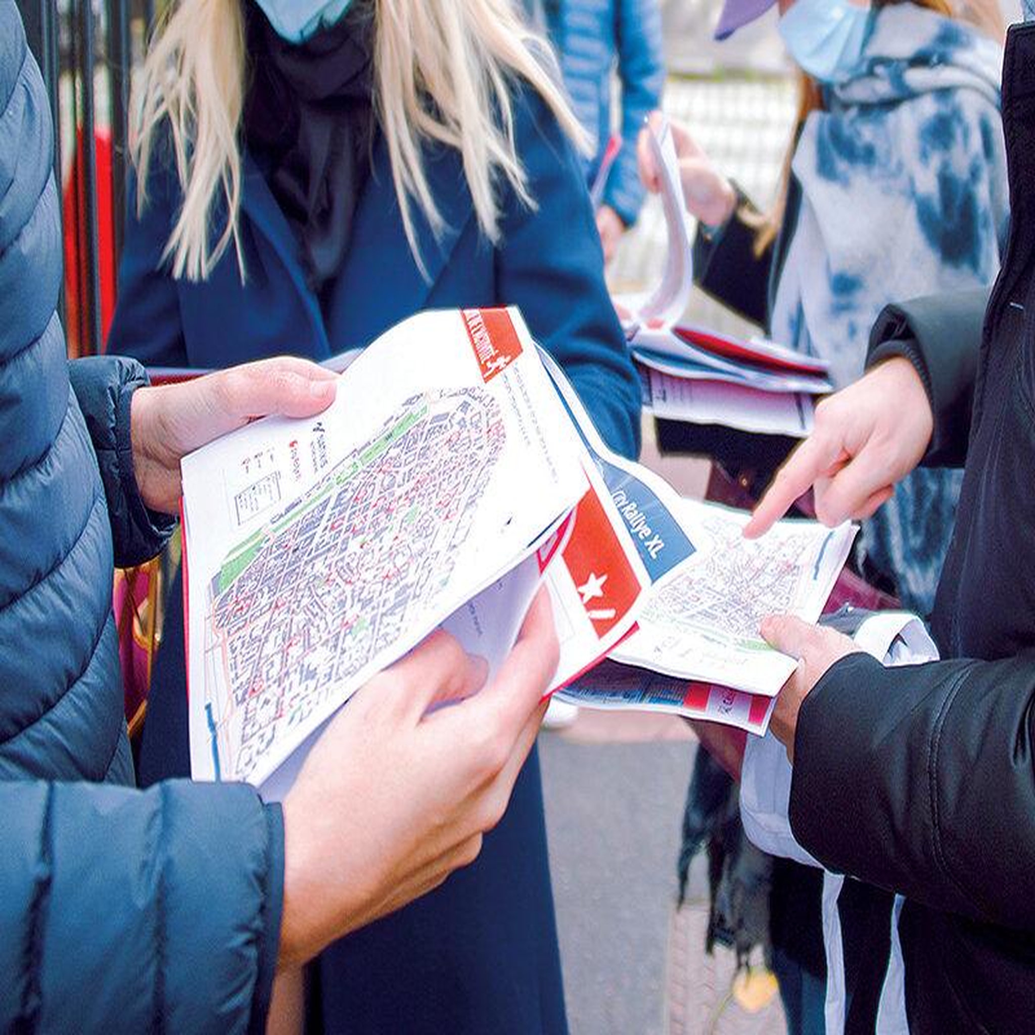 Voir la diapositive 2 : Smartbox Aventure urbaine à vivre entre amis ou en famille - coffret cadeau sport & aventure