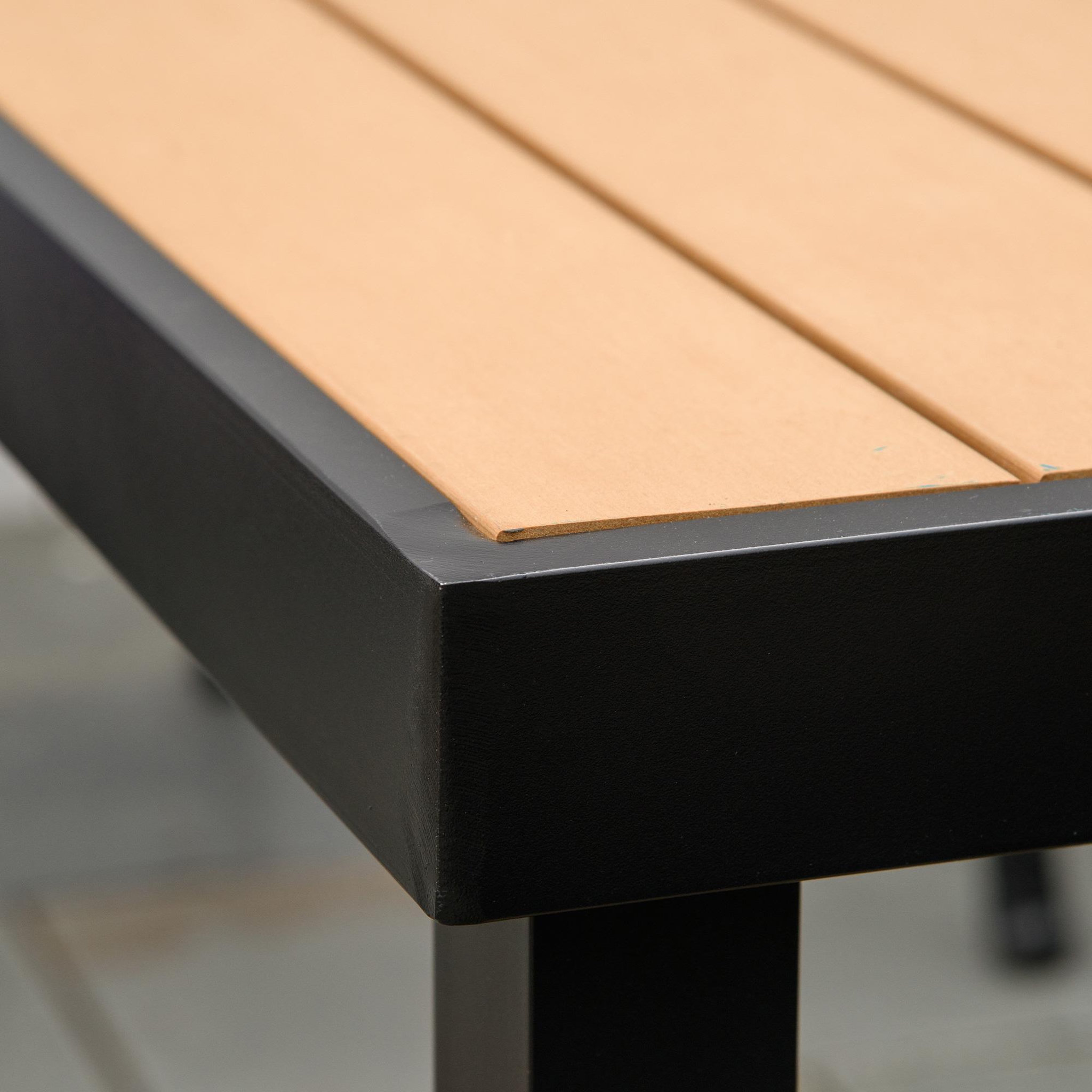 Voir la diapositive 6 : OUTSUNNY Table de jardin 6 personnes dim. 140 x 90 x 74 cm aluminium noir plastique effet bois naturel