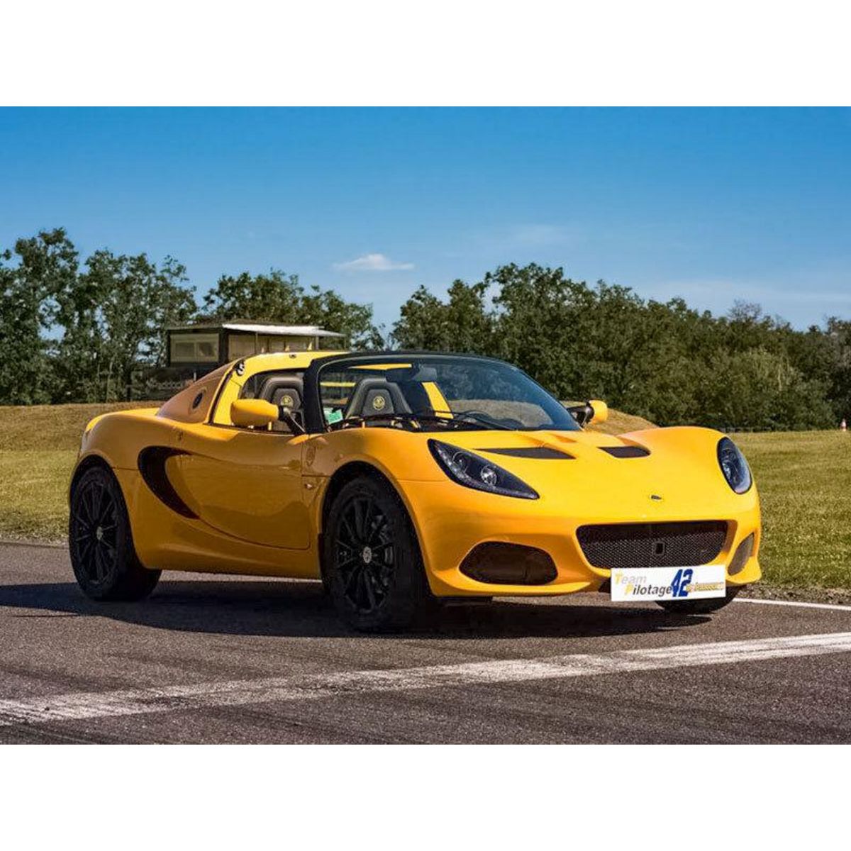 Smartbox 3 tours au volant d'une Lotus Elise Sport près de Saint-Étienne - Coffret Cadeau Sport & Aventure