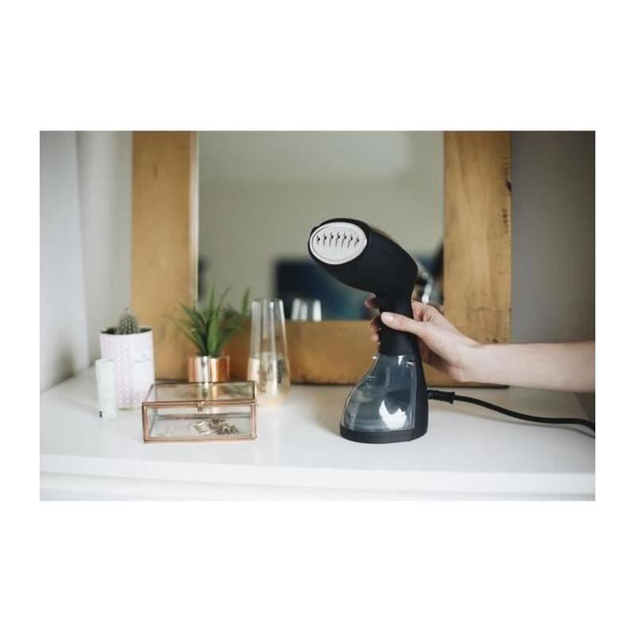 Voir la diapositive 3 : Steamone Défroisseur vapeur à main 1400w noir/gris - travel
