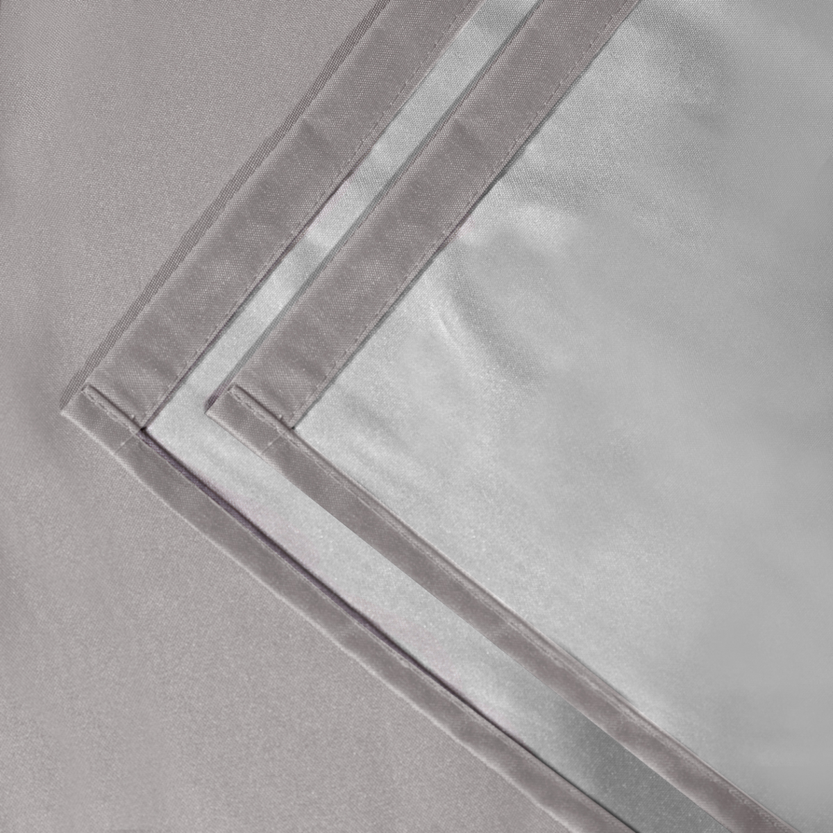 ID MARKET Lot de 2 rideaux thermiques gris clair 135X240 CM