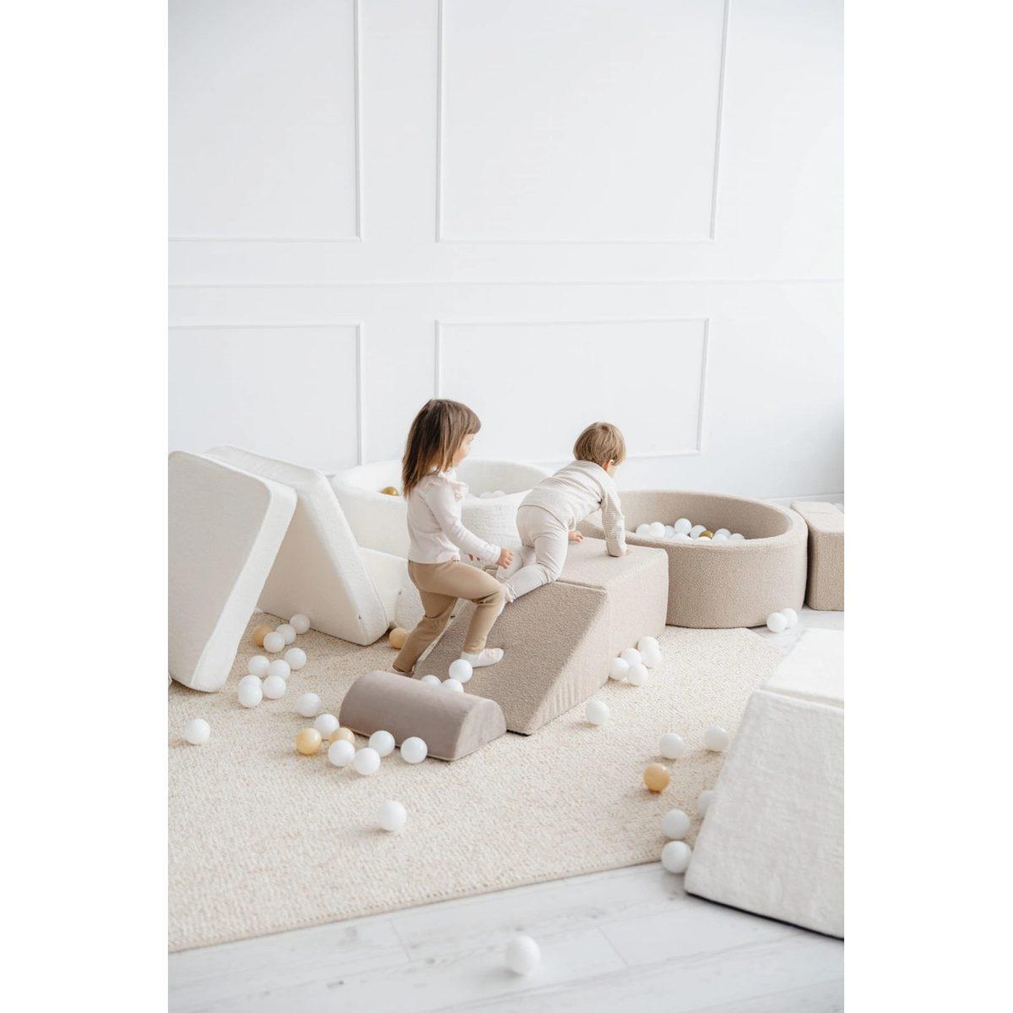 Voir la diapositive 5 : MONIO FOR KIDS Parcours de motricité 3 modules en mousse — Blanc