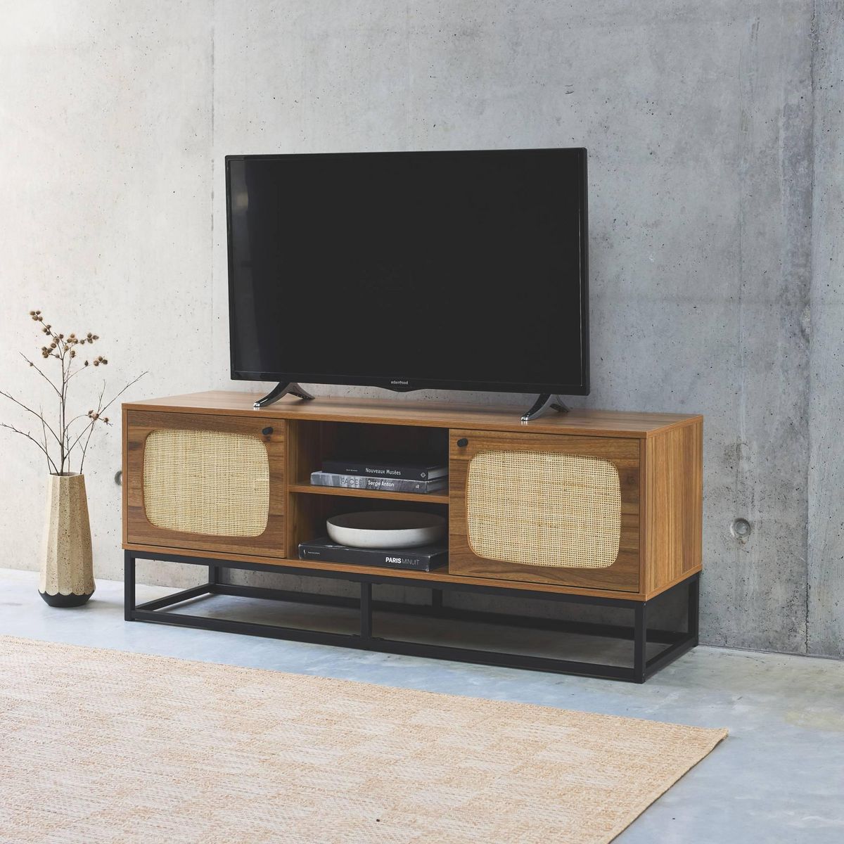 SWEEEK Meuble TV en décor bois et cannage arrondi 140cm. piètement et poignées en métal noir