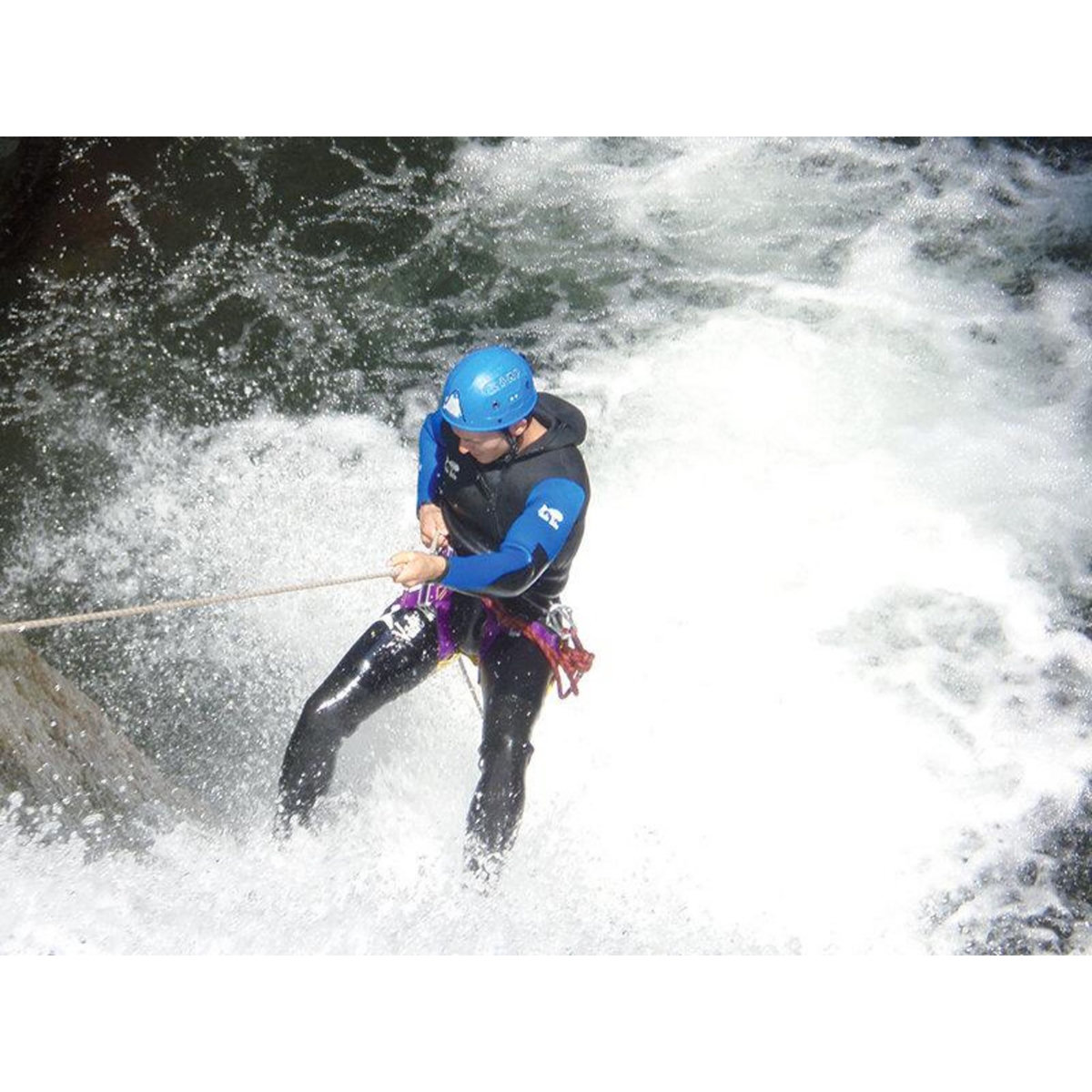 Smartbox Activité sensationnelle aquatique en solo ou en groupe - Coffret Cadeau Sport & Aventure