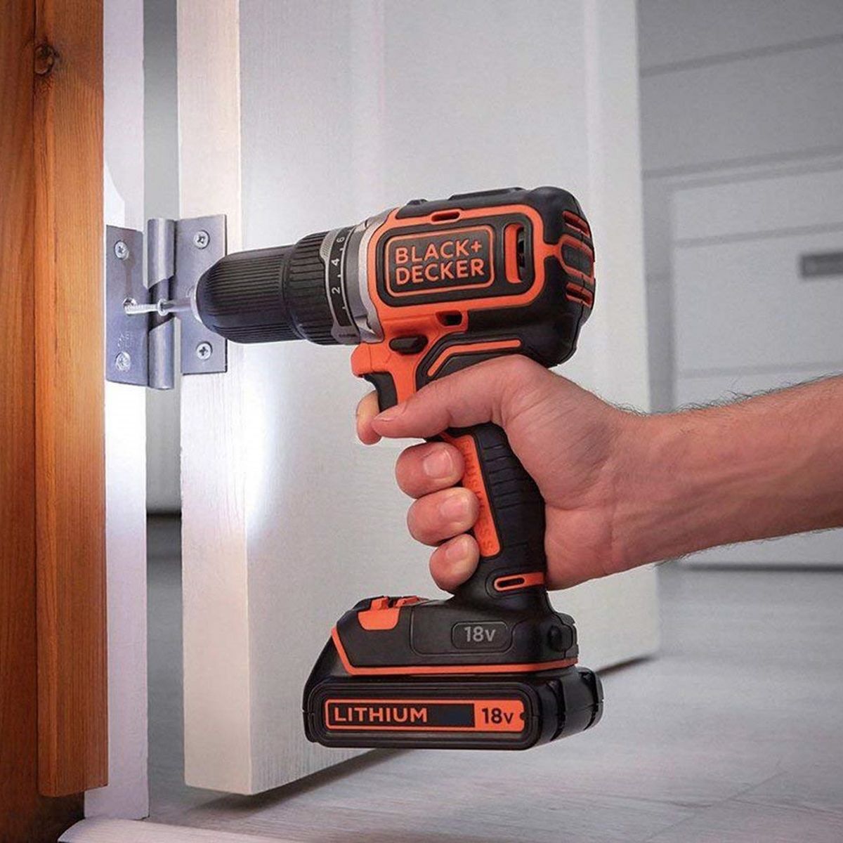 Black & Decker Perceuse visseuse sans fil Brushless 18V + 2 batteries