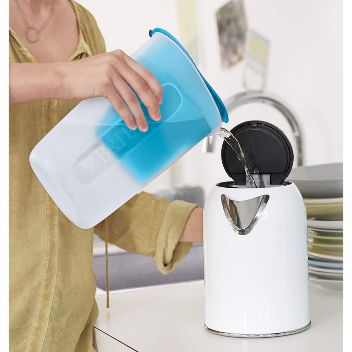 Brita Carafe filtrante Fun bleu + 1 cartouche Maxtra+