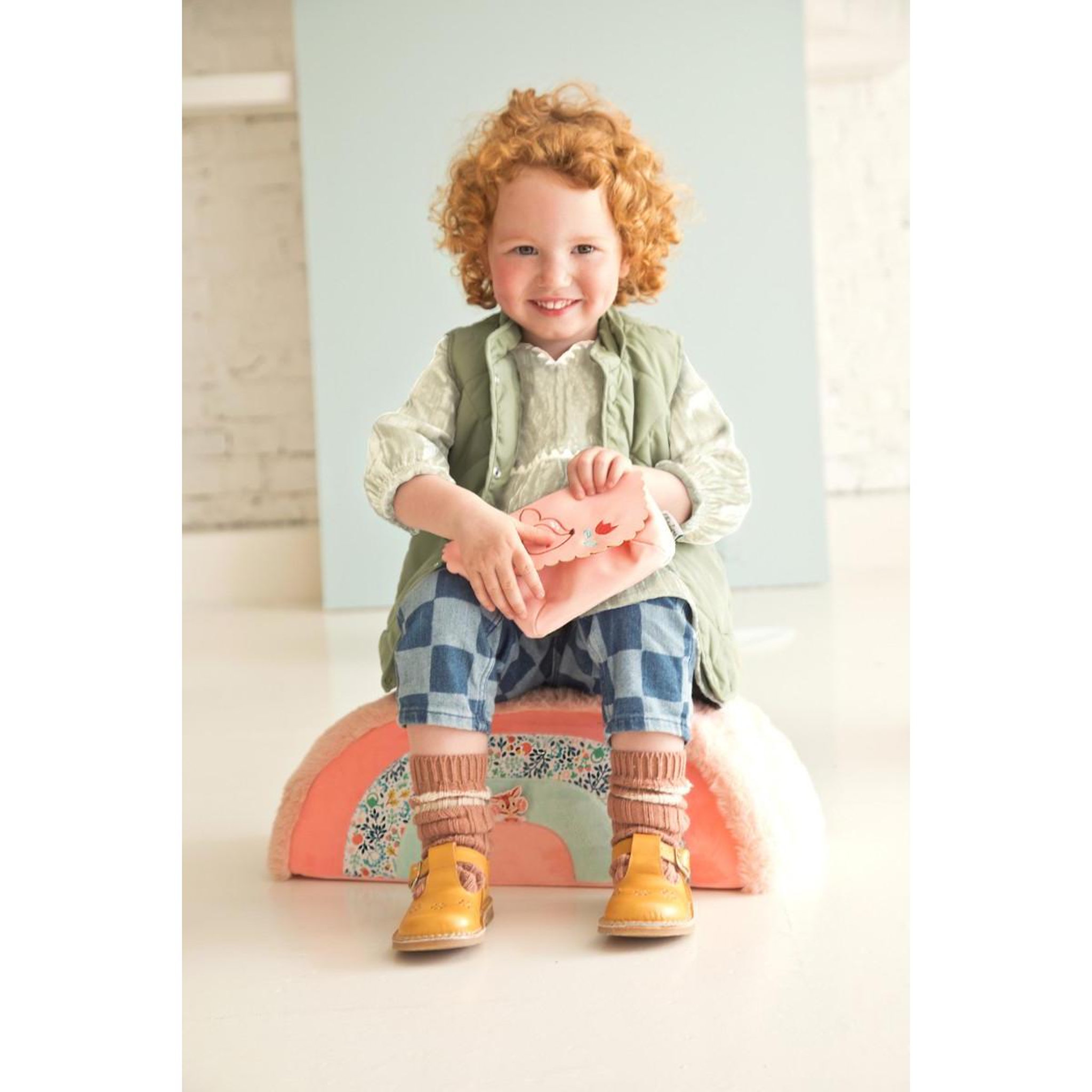 Voir la diapositive 5 : LILLIPUTIENS Porteur modulable Stella le Faon