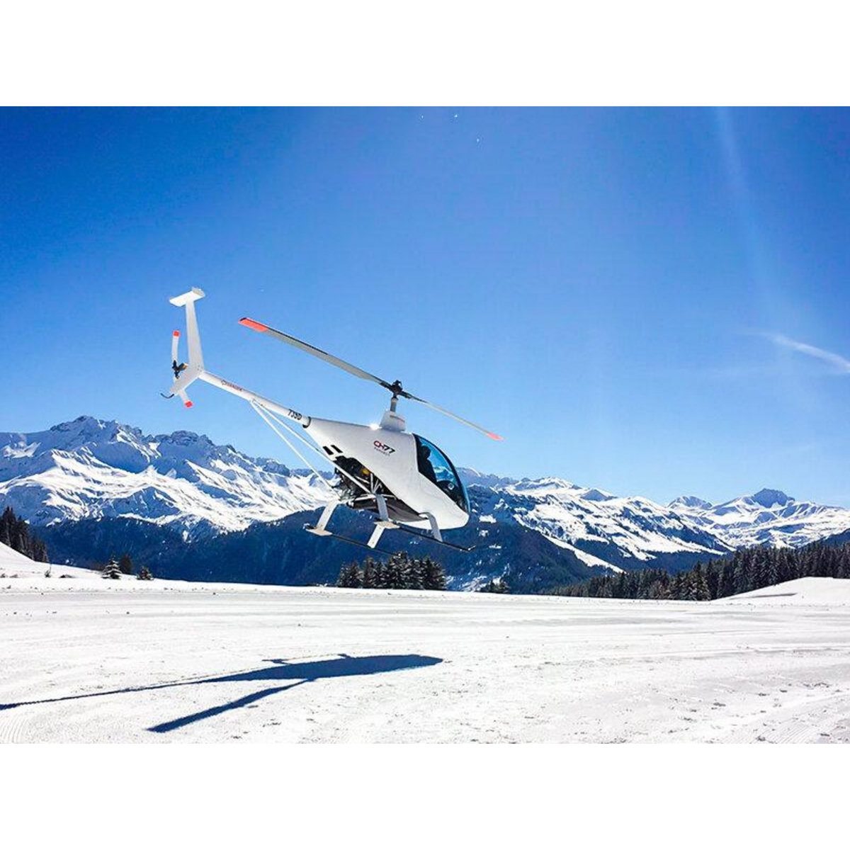 Smartbox Découverte du mont Blanc en duo : 1h de vol en ULM hélicoptère - Coffret Cadeau Sport & Aventure