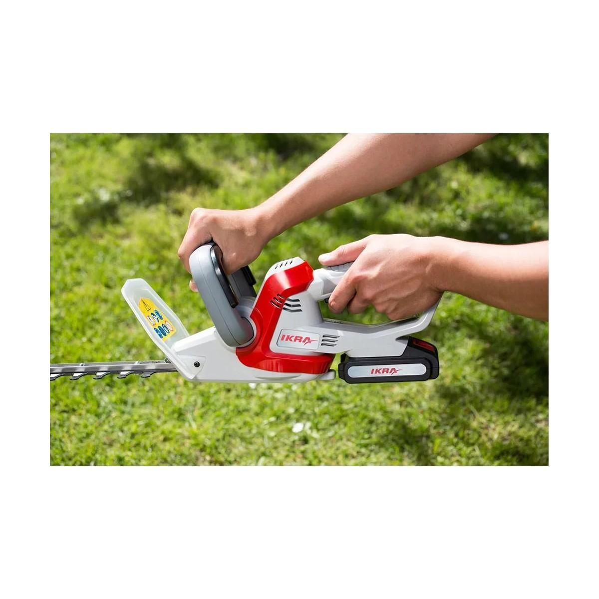 Ikra Taille haie sans fil 20V - Lame de coupe 54 cm - Batterie Lithium 2.0Ah + Chargeur 20V - Très léger IKRA