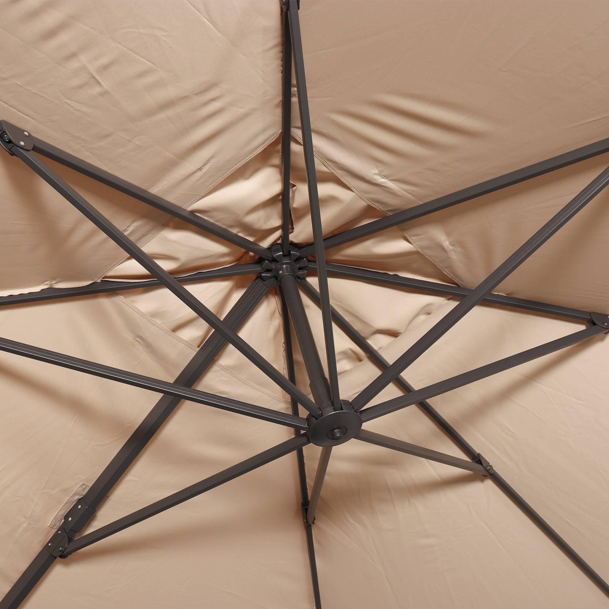Voir la diapositive 5 : SWEEEK Parasol déporté rectangulaire 3x4 m - Wimereux - Parasol excentré inclinable dans 6 positions, rotatif à 360° + dalles à lester 50x50cm