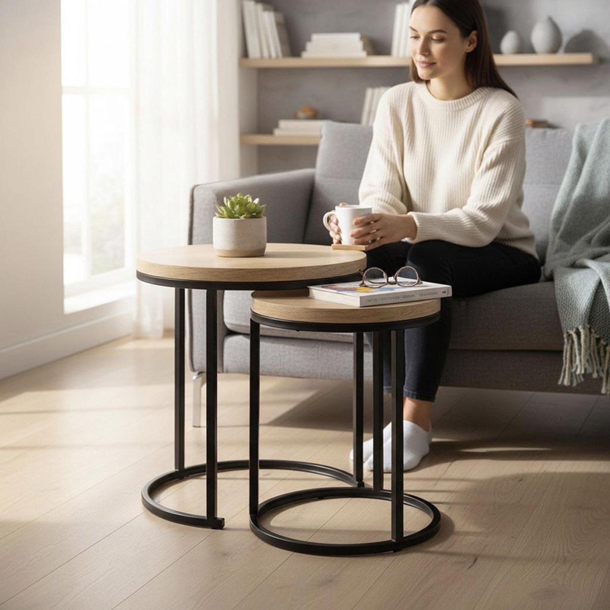 Voir la diapositive 3 : Paris Prix Lot de 2 tables d'appoint gigognes  lova  49cm naturel & noir