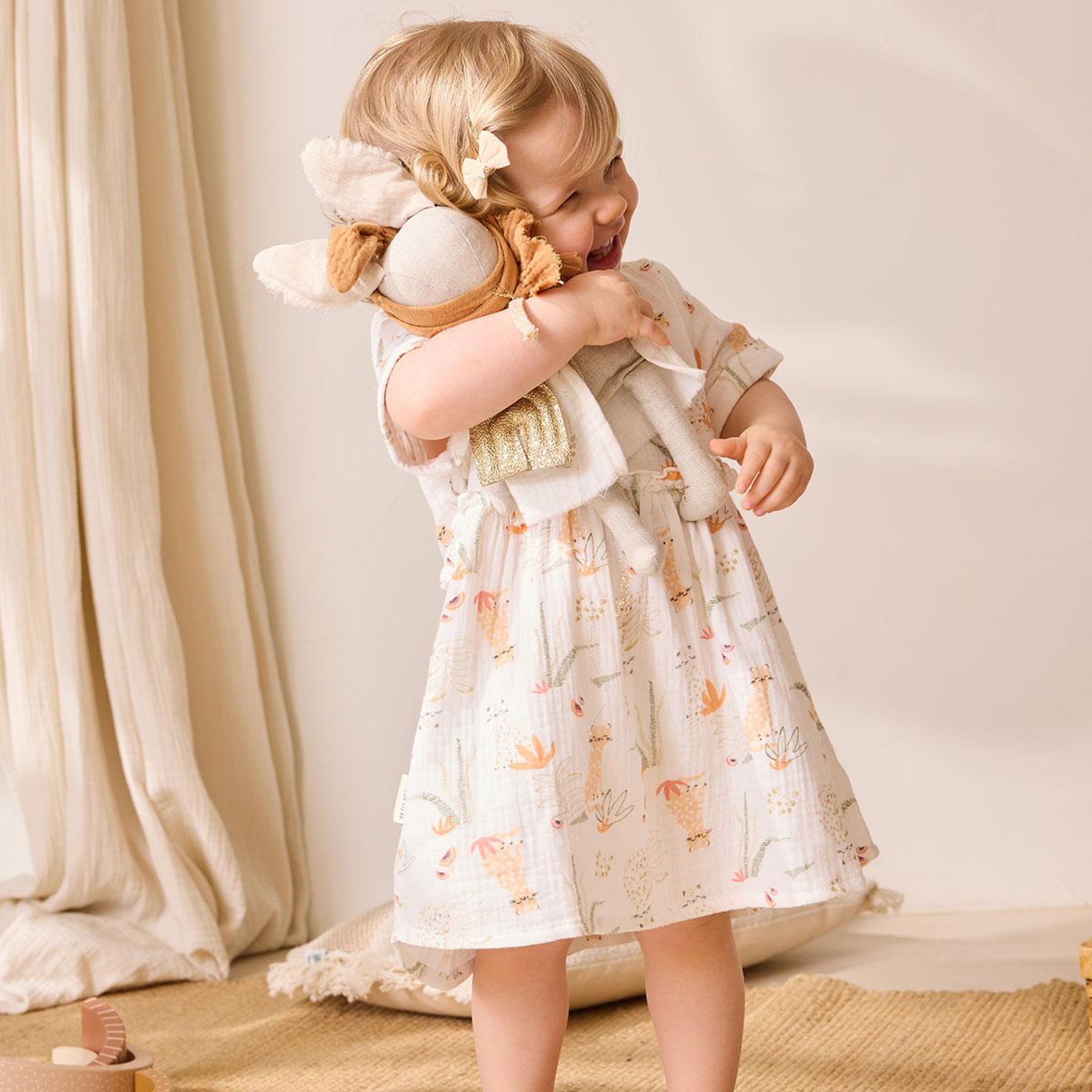 Voir la diapositive 6 : Petit Béguin Robe bébé en gaze de coton Sierra