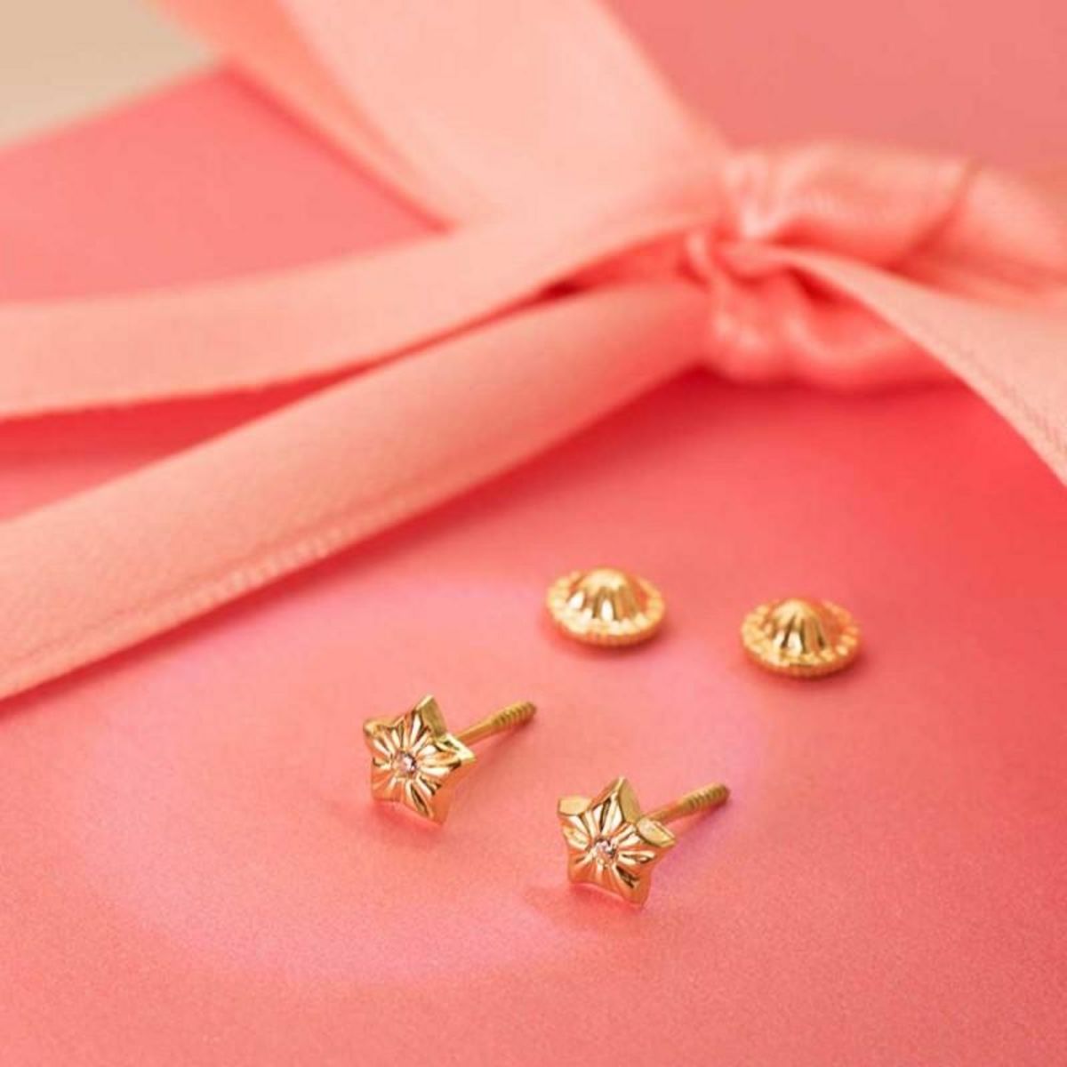 L'ATELIER D'AZUR Boucles d'Oreilles Or 18 Carats 750/000 Jaune Motif Etoile - Fille