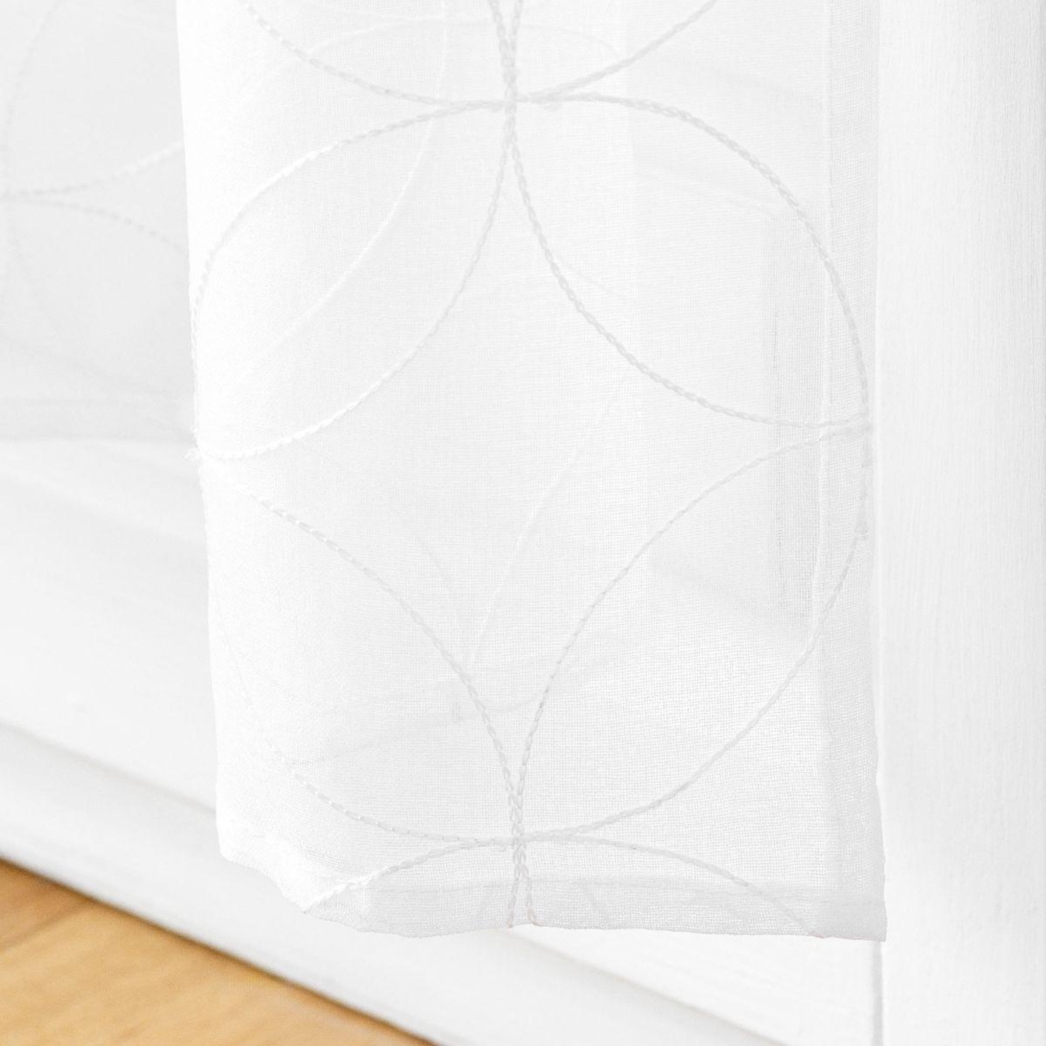 Voir la diapositive 3 : Douceur d'Intérieur Paire de voilages passe-tringle  olympia  70x200cm blanc