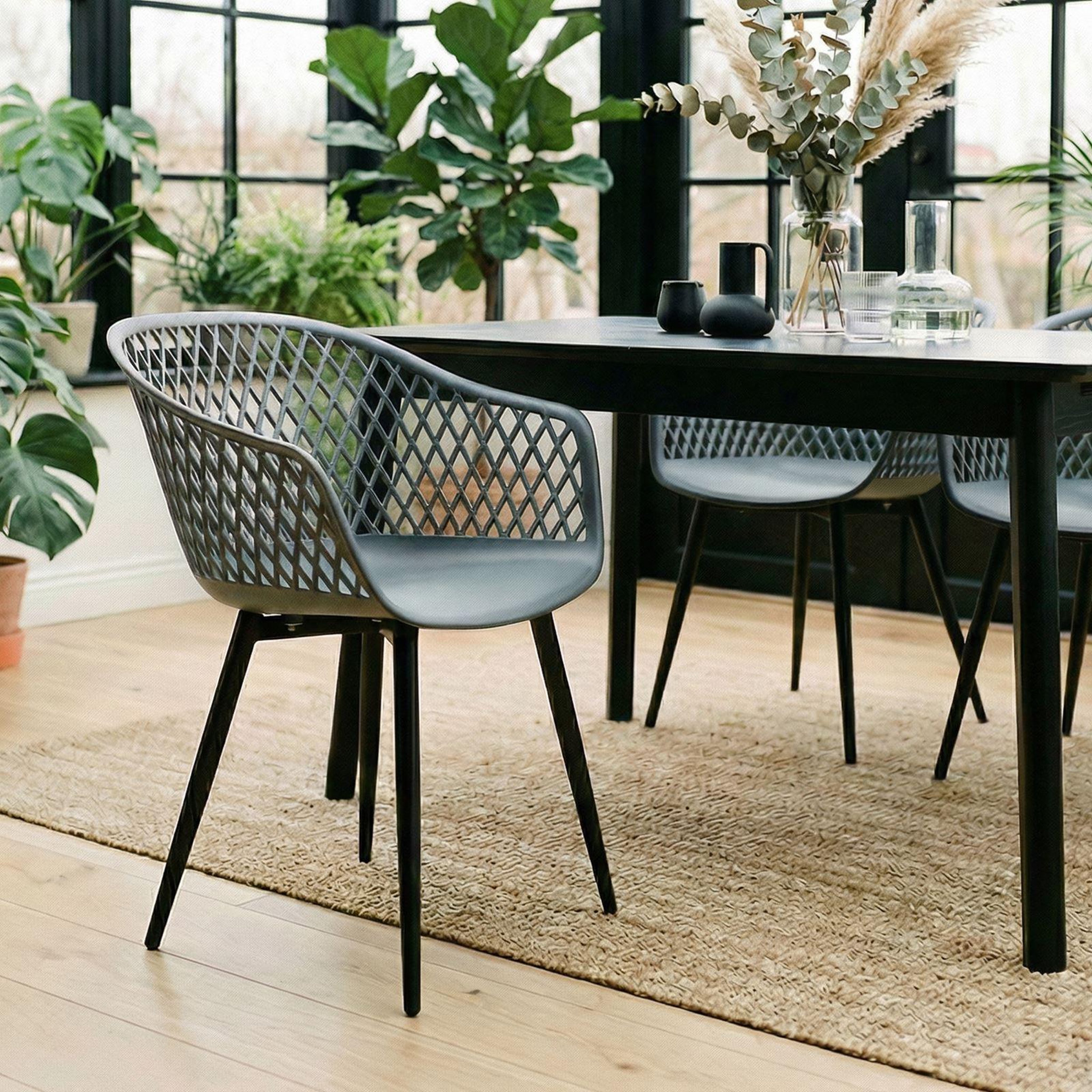 Voir la diapositive 2 : IDIMEX Lot de 4 chaises MADEIRA style scandinave, pieds en bois