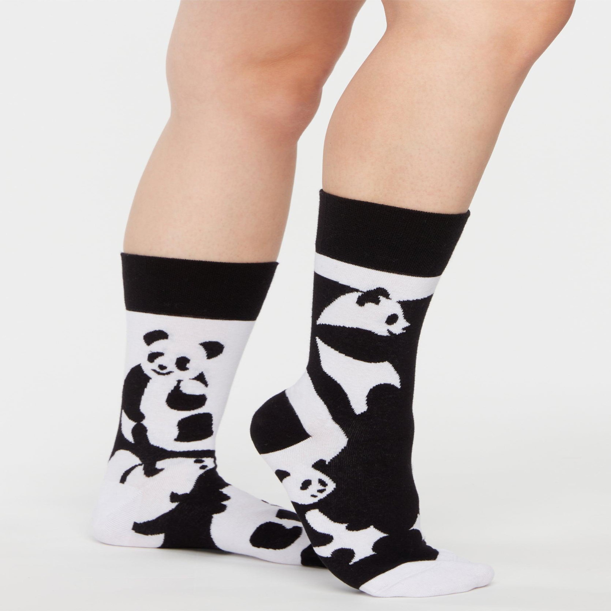 Voir la diapositive 2 : DEDOLES Chaussettes pandas noirs et blancs