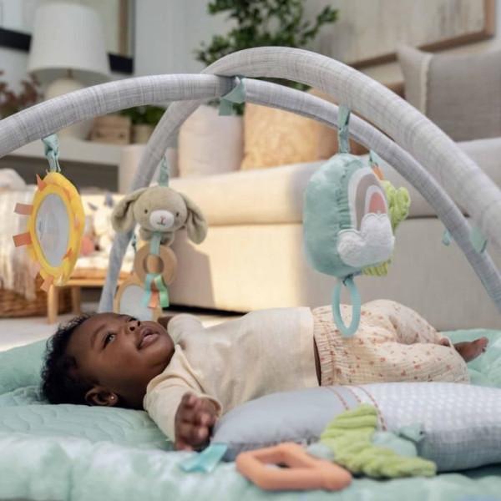 Voir la diapositive 4 : MARKET24 INGENUITY Tapis d'éveil au sol bébé Calm Spring Extra moelleux 6 jouets mutil sensoriels détachable
