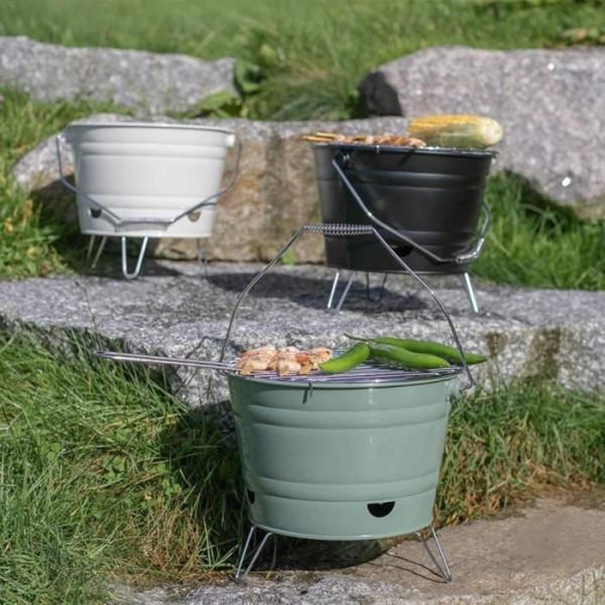 Voir la diapositive 4 : LIVOO Barbecue à charbon 27cm noir - doc327n