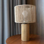 Voir la diapositive 2 : Rendez vous déco Lampe en papier de corde et socle en rondin de bois-Mira