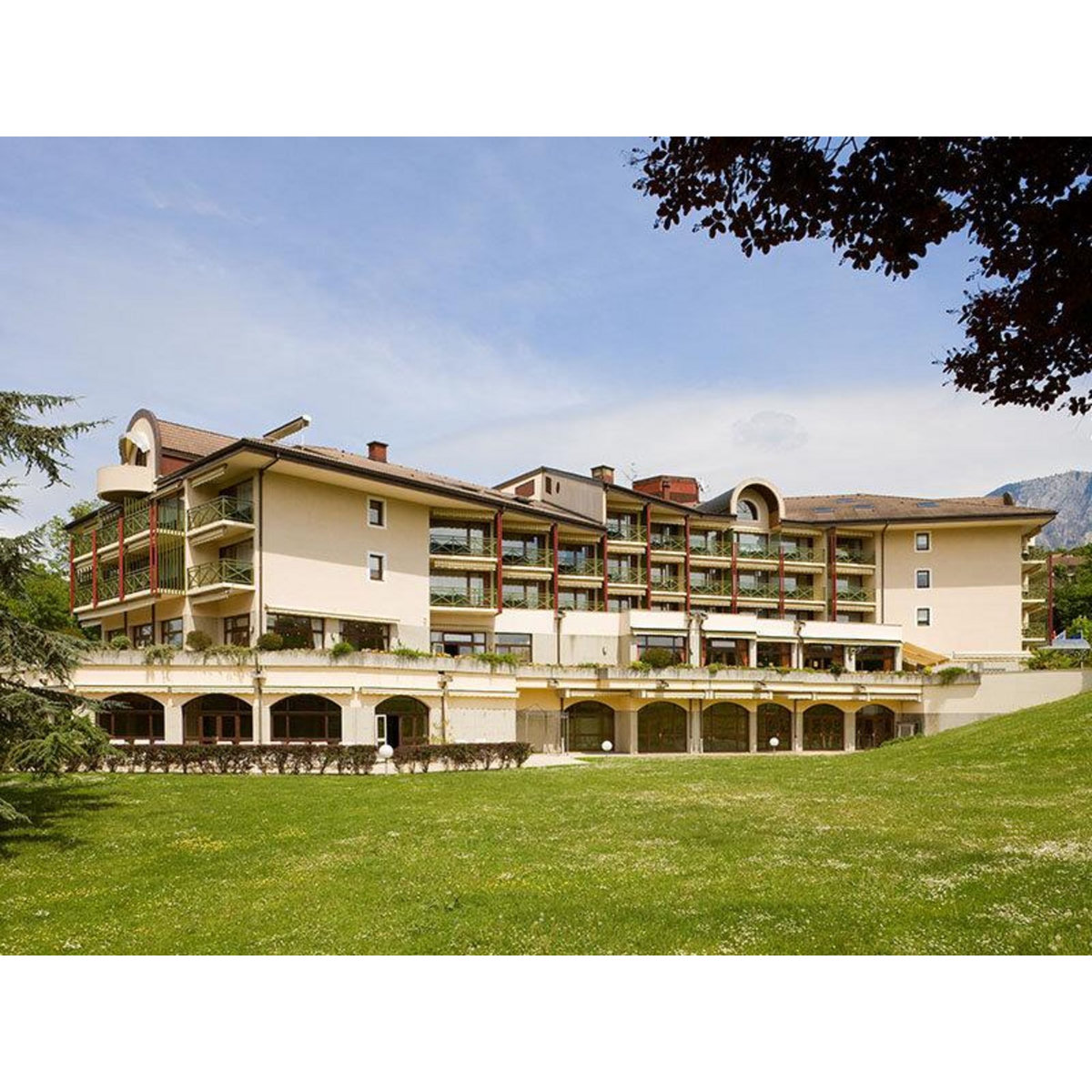 Smartbox Escapade en duo de 2 jours avec séance de massage - Coffret Cadeau Séjour