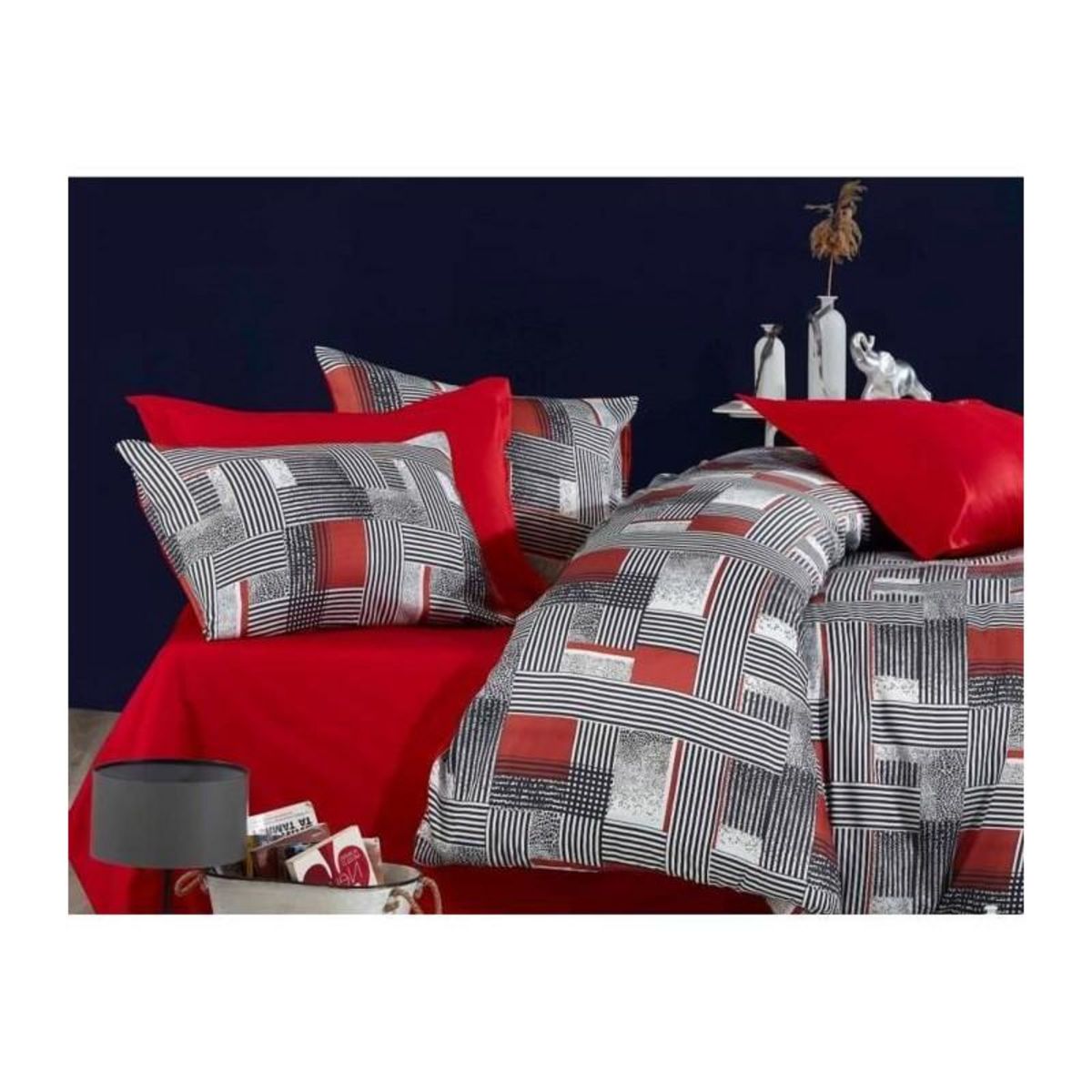 GENERIQUE Parure de lit - 1 housse de couette 220 x 240 cm + 2 taies d'oreiller 60 x 60 cm - 100 % polyester microsatin - Gris