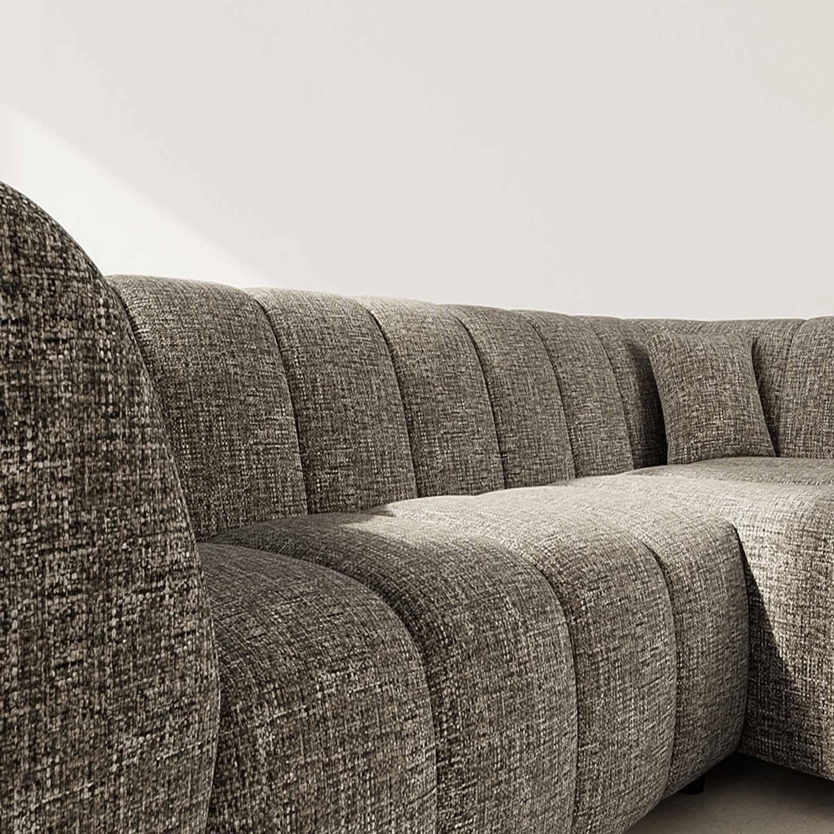 LISA DESIGN Curtis - canapé d'angle droit 4 places avec accoudoir en tissu texturé