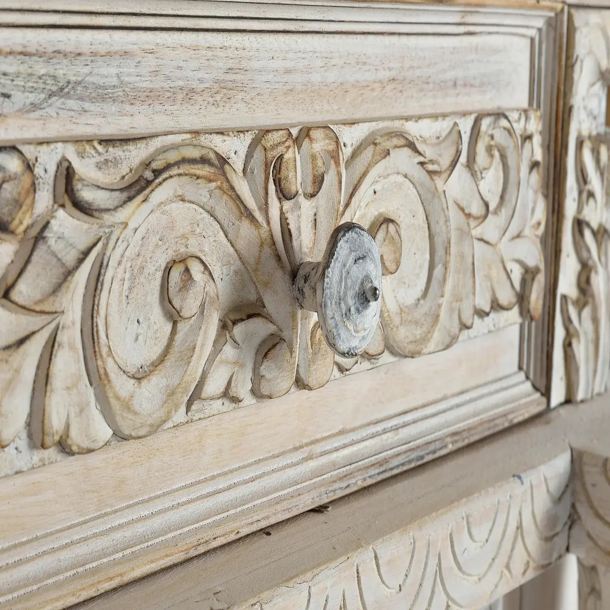 Voir la diapositive 2 : GINER Y COLOMER SL Buffet en bois de manguier 120cm style rustique colonial