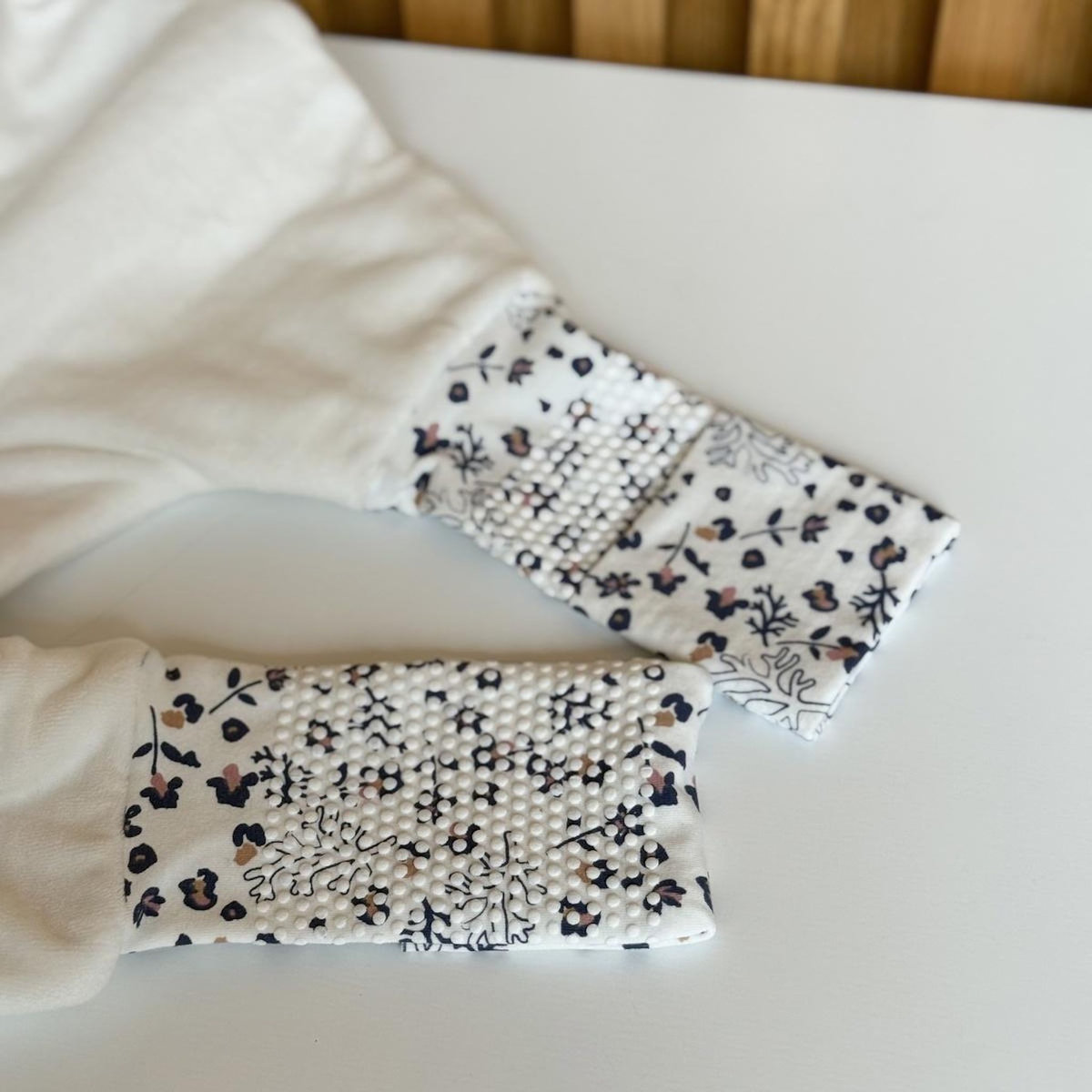 Petit Béguin Turbulette TOG 2 en velours avec pieds retroussables et manches amovibles Céleste