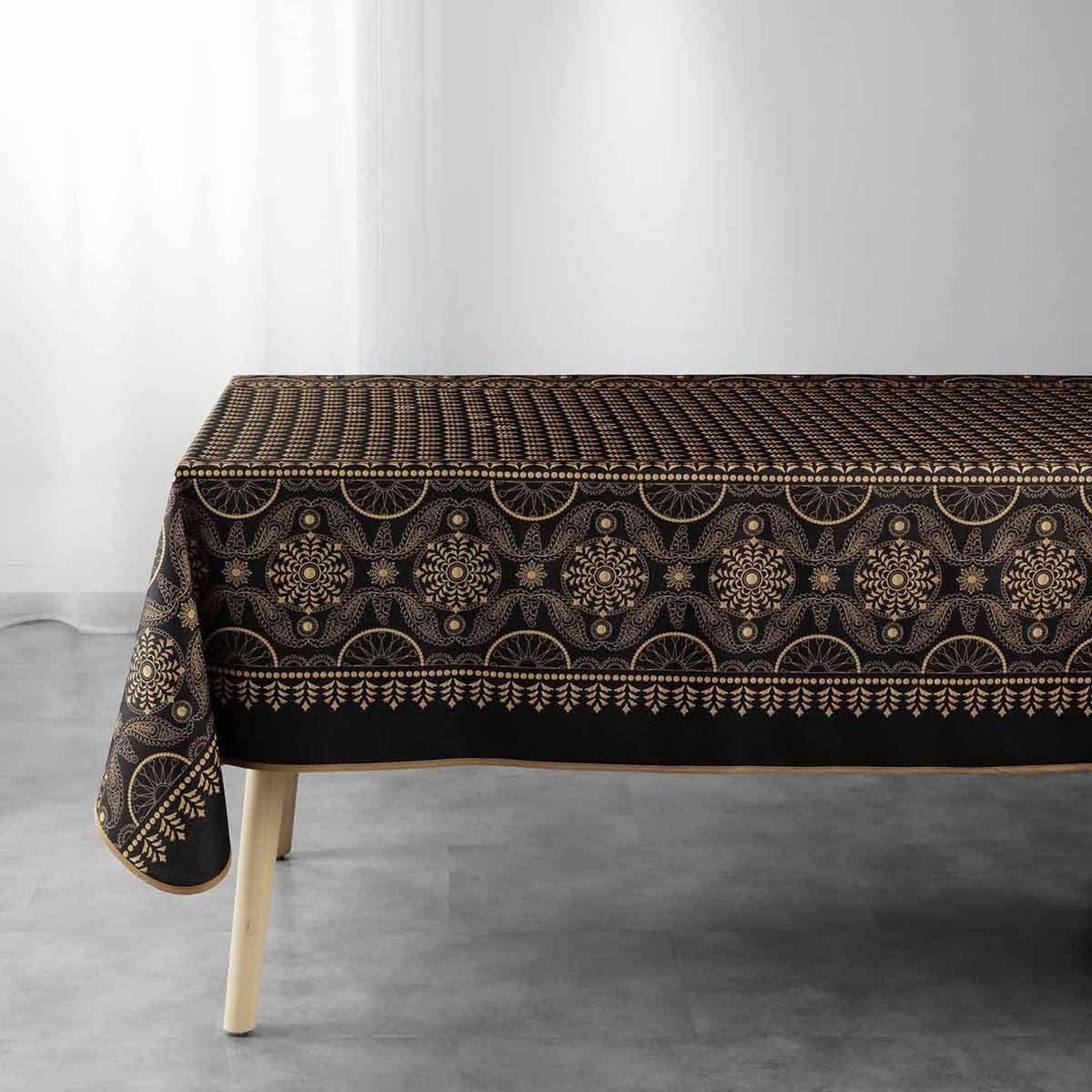 Douceur d'Intérieur Nappe imprimée  sherine  150x240cm noir