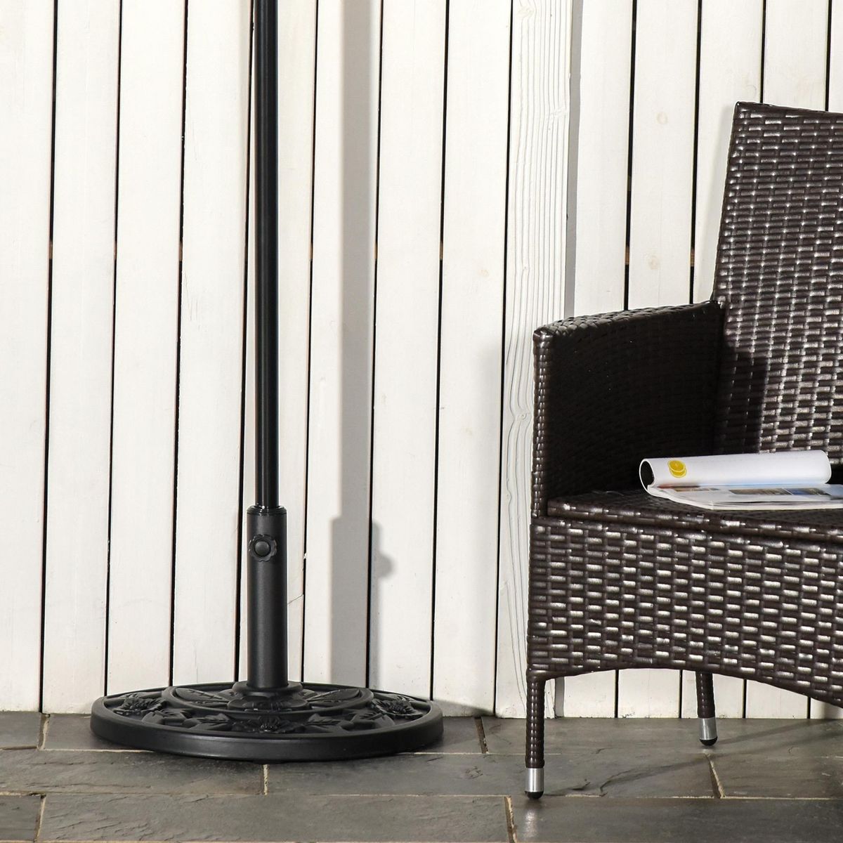 OUTSUNNY Pied de parasol base de lestage parasol demi-cercle dim. 50L x 32l x 32H cm HDPE motif fleurs feuilles noir