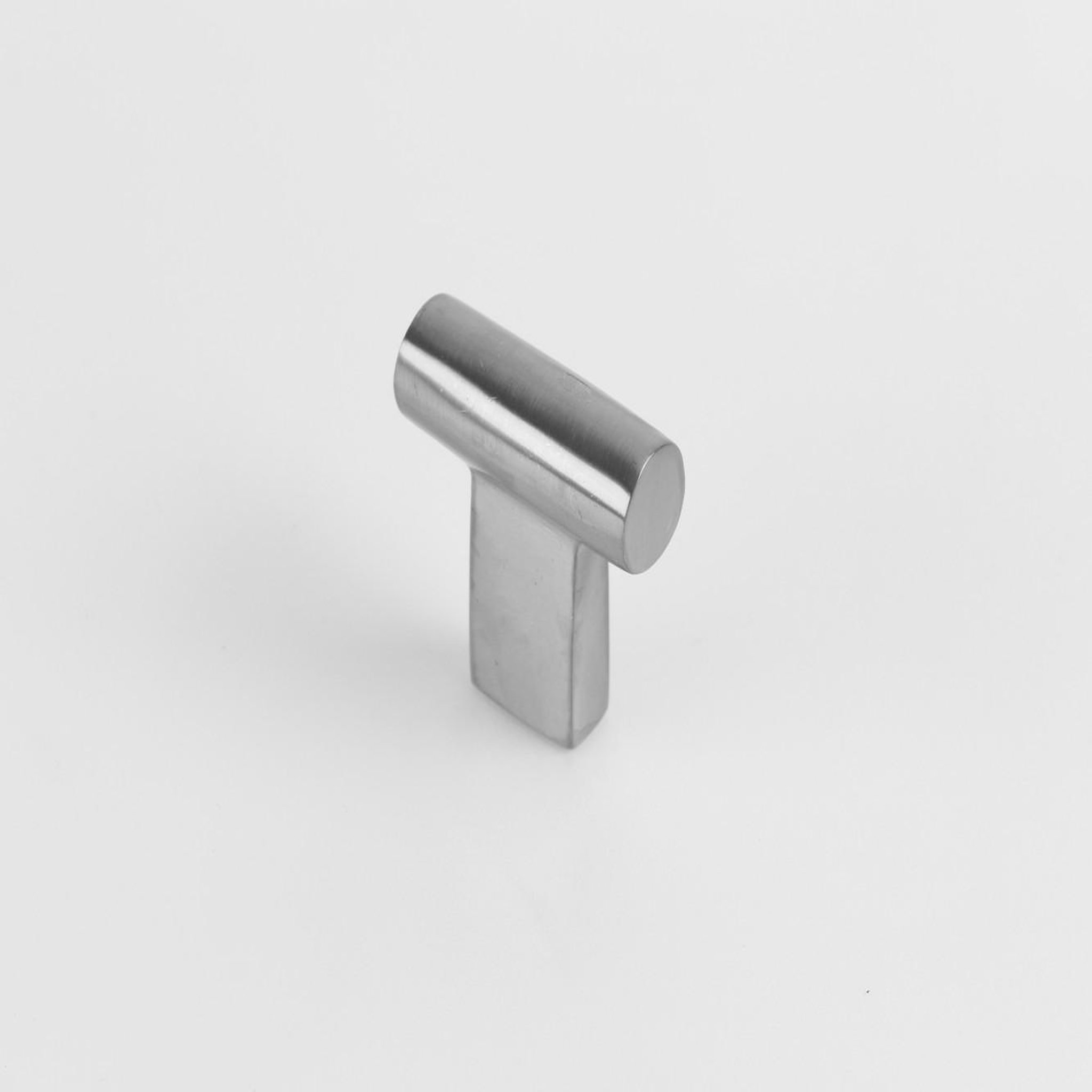 CENTRALE BRICO Bouton de meuble T laiton peint H.33 x l.12 x P.33 mm