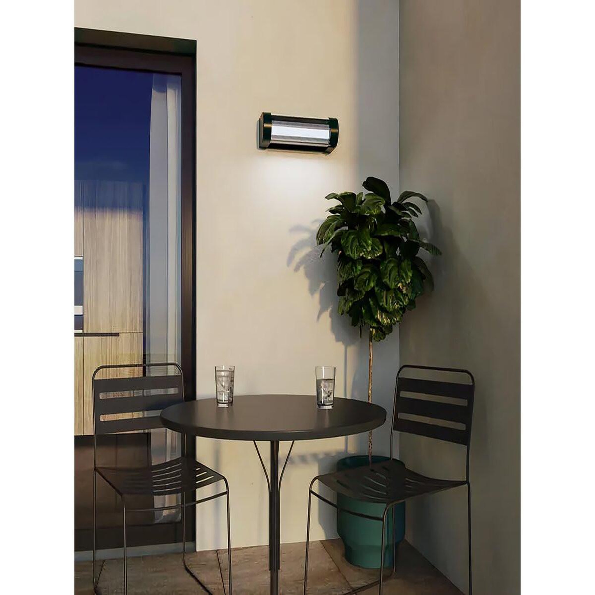 Voir la diapositive 2 : Habitat et Jardin Applique solaire et rechargeable Booster   Loma    150 à 900 Lumen - Noir
